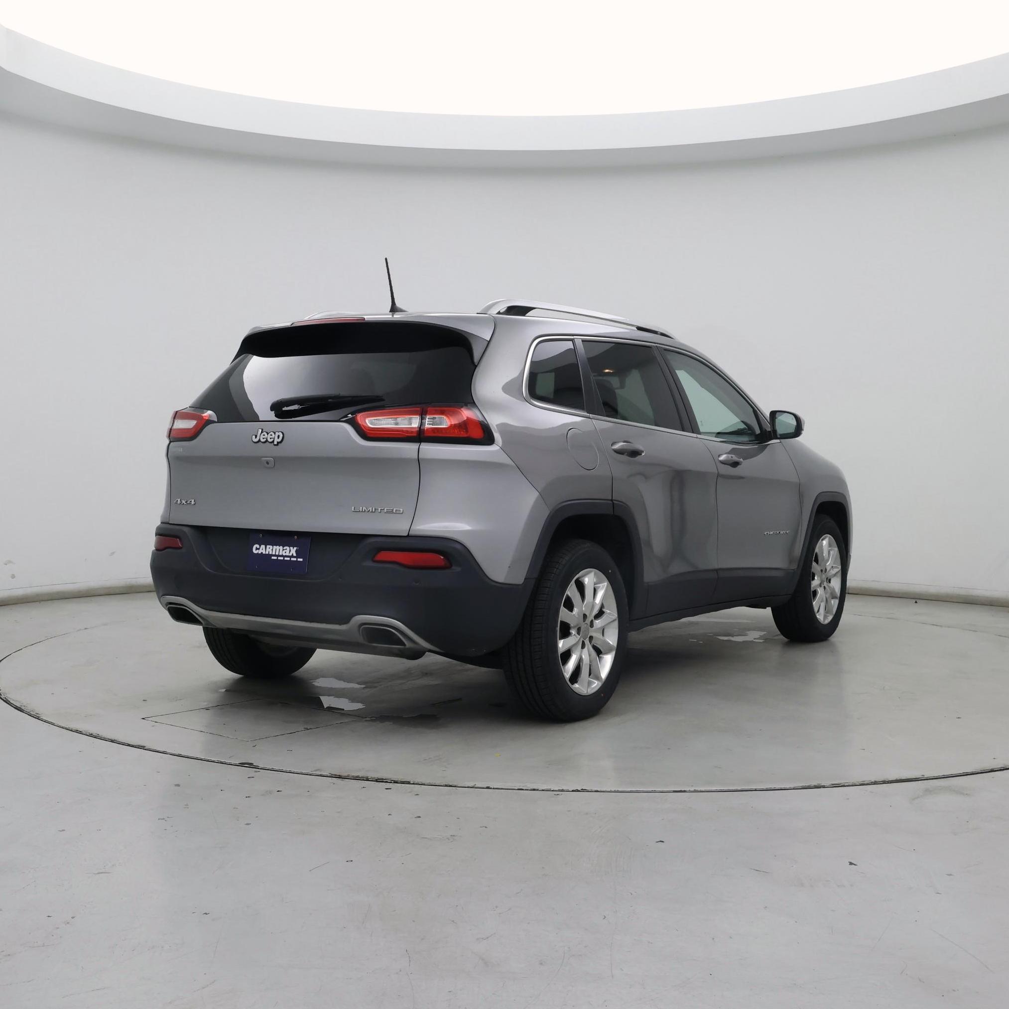 Thumbnail: 2016 Jeep Cherokee - 8