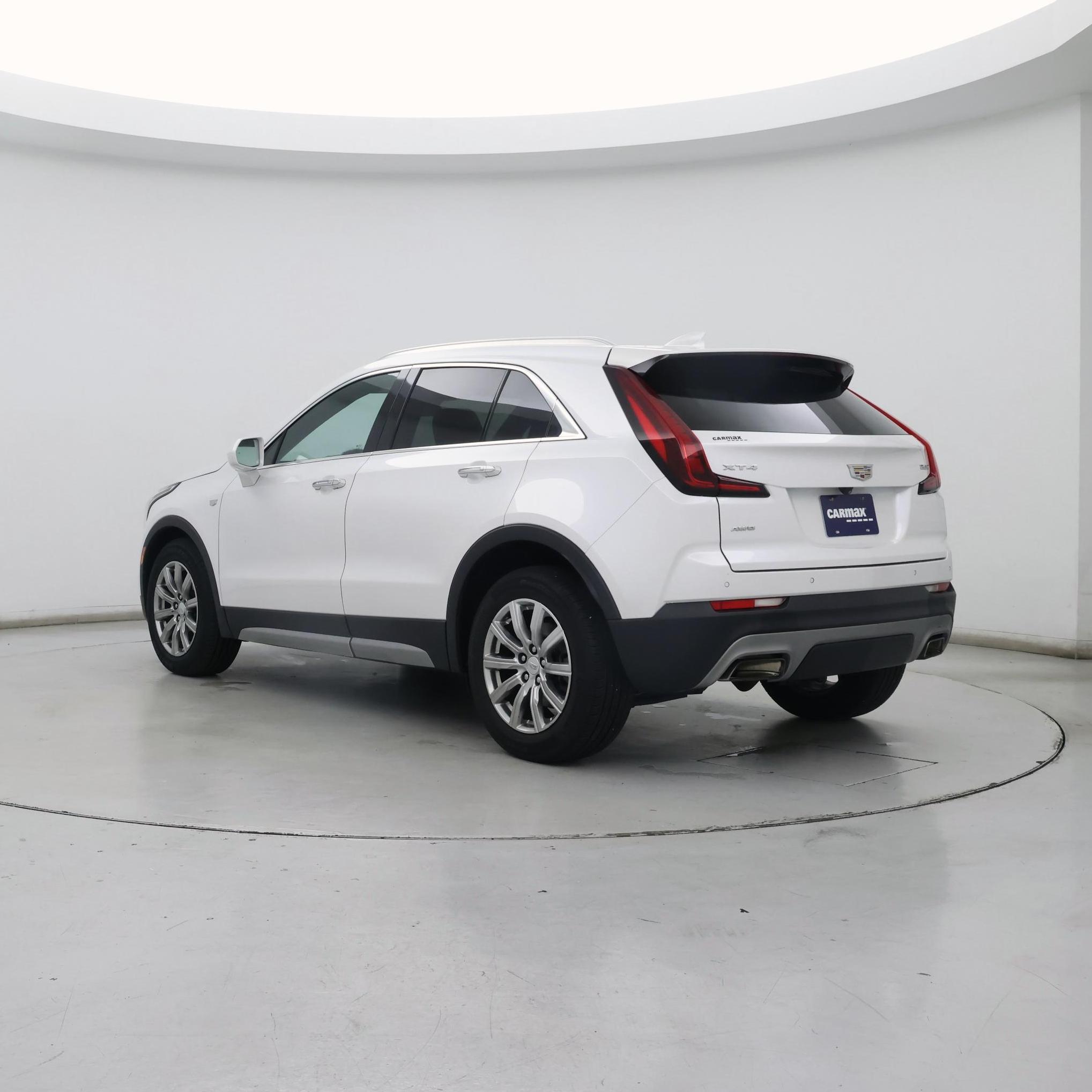 Thumbnail: 2019 Cadillac XT4 - 2