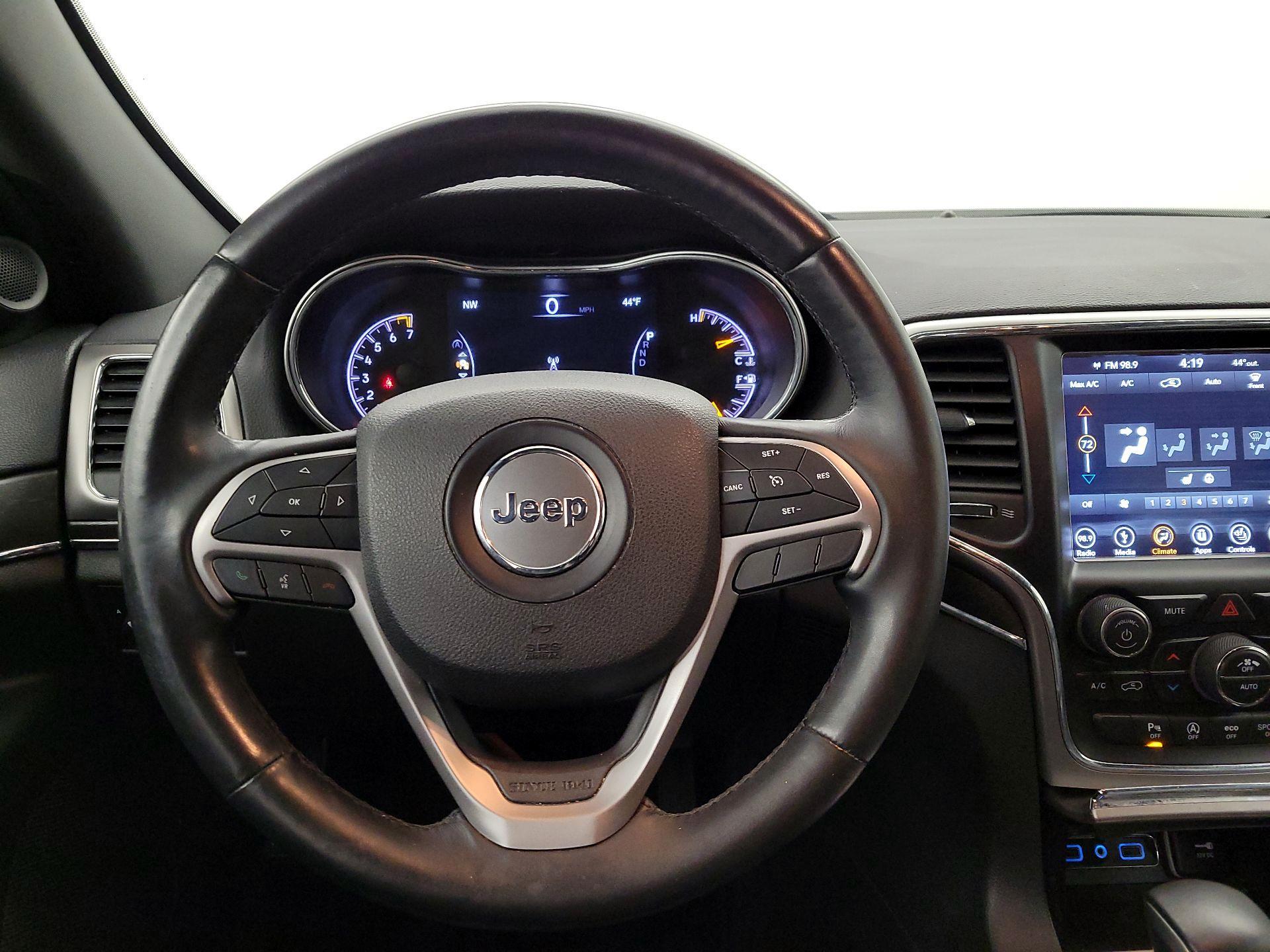 Thumbnail: 2018 Jeep Grand Cherokee - 10