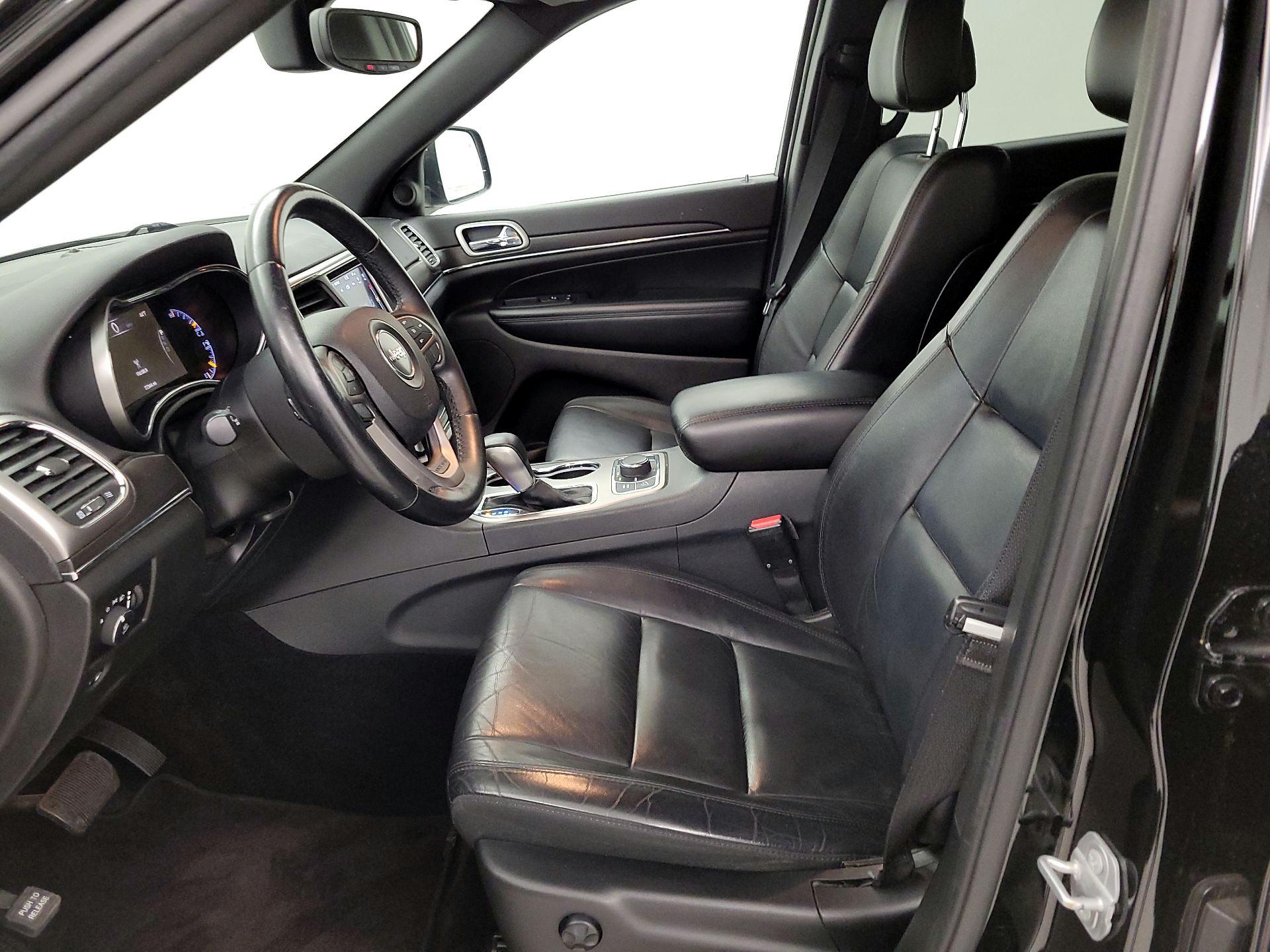 Thumbnail: 2018 Jeep Grand Cherokee - 11