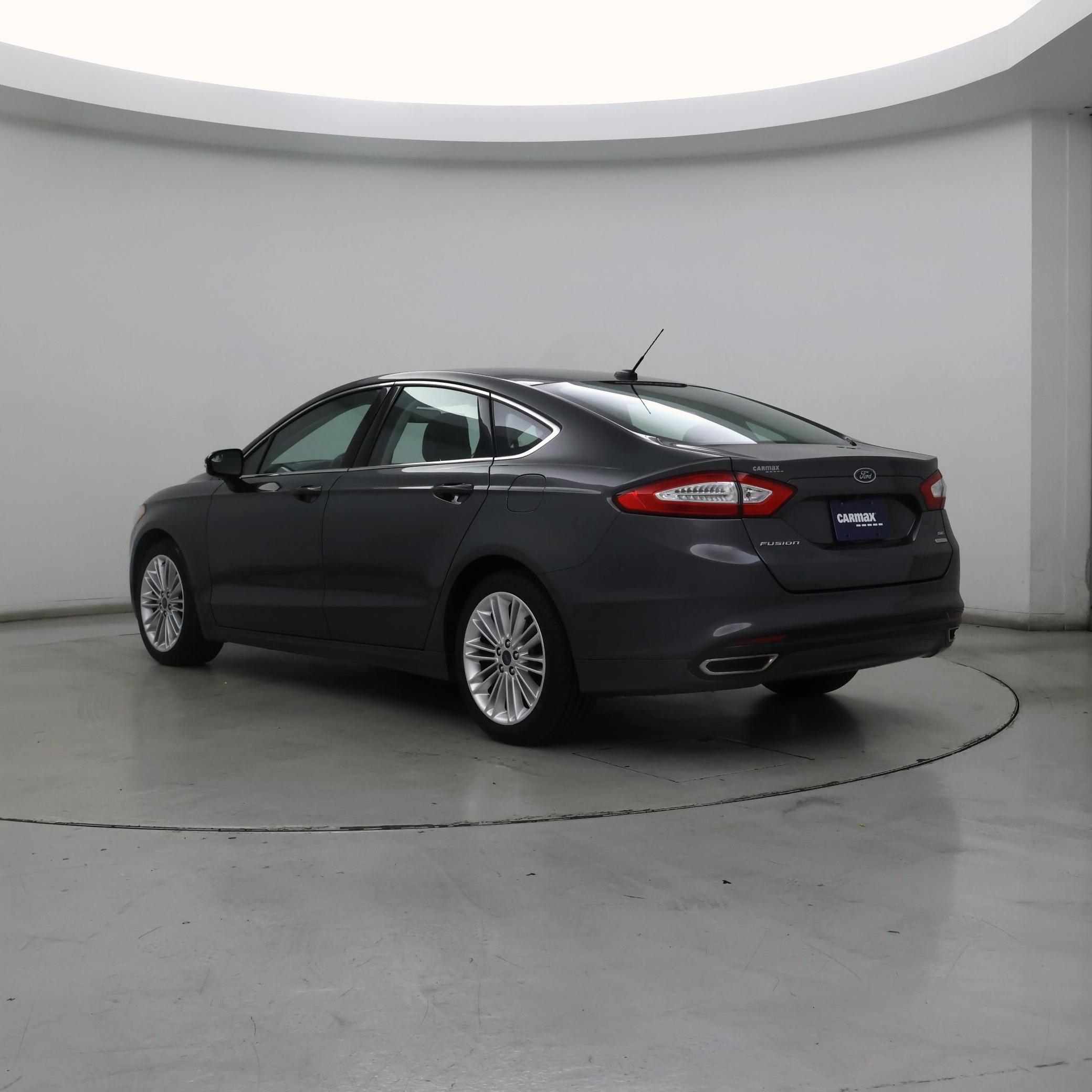 Thumbnail: 2015 Ford Fusion - 2