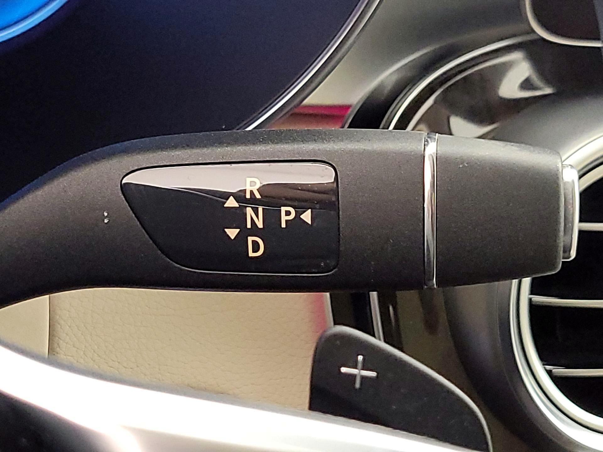 Thumbnail: 2020 Mercedes-Benz GLC - 17