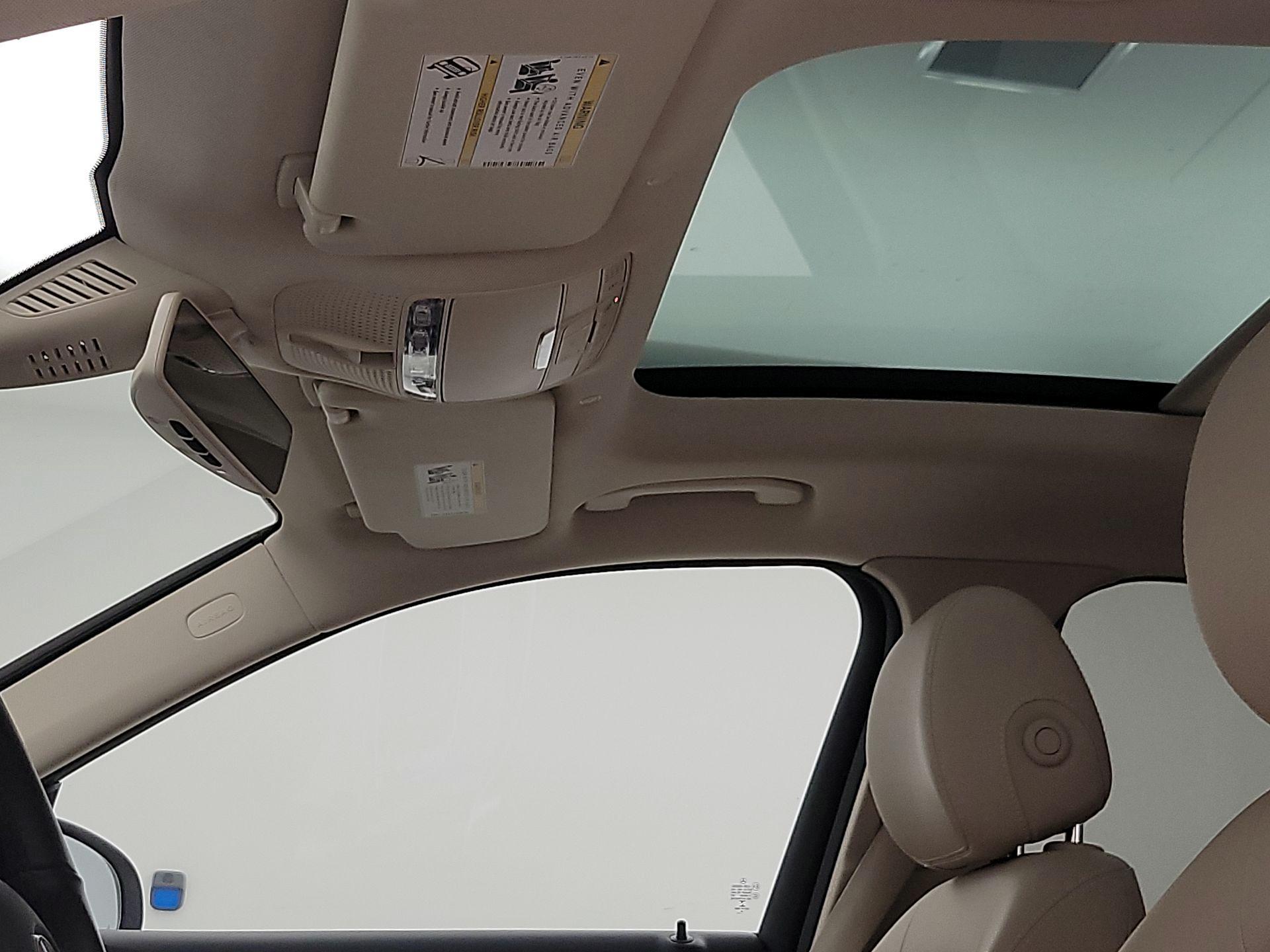 Thumbnail: 2020 Mercedes-Benz GLC - 19