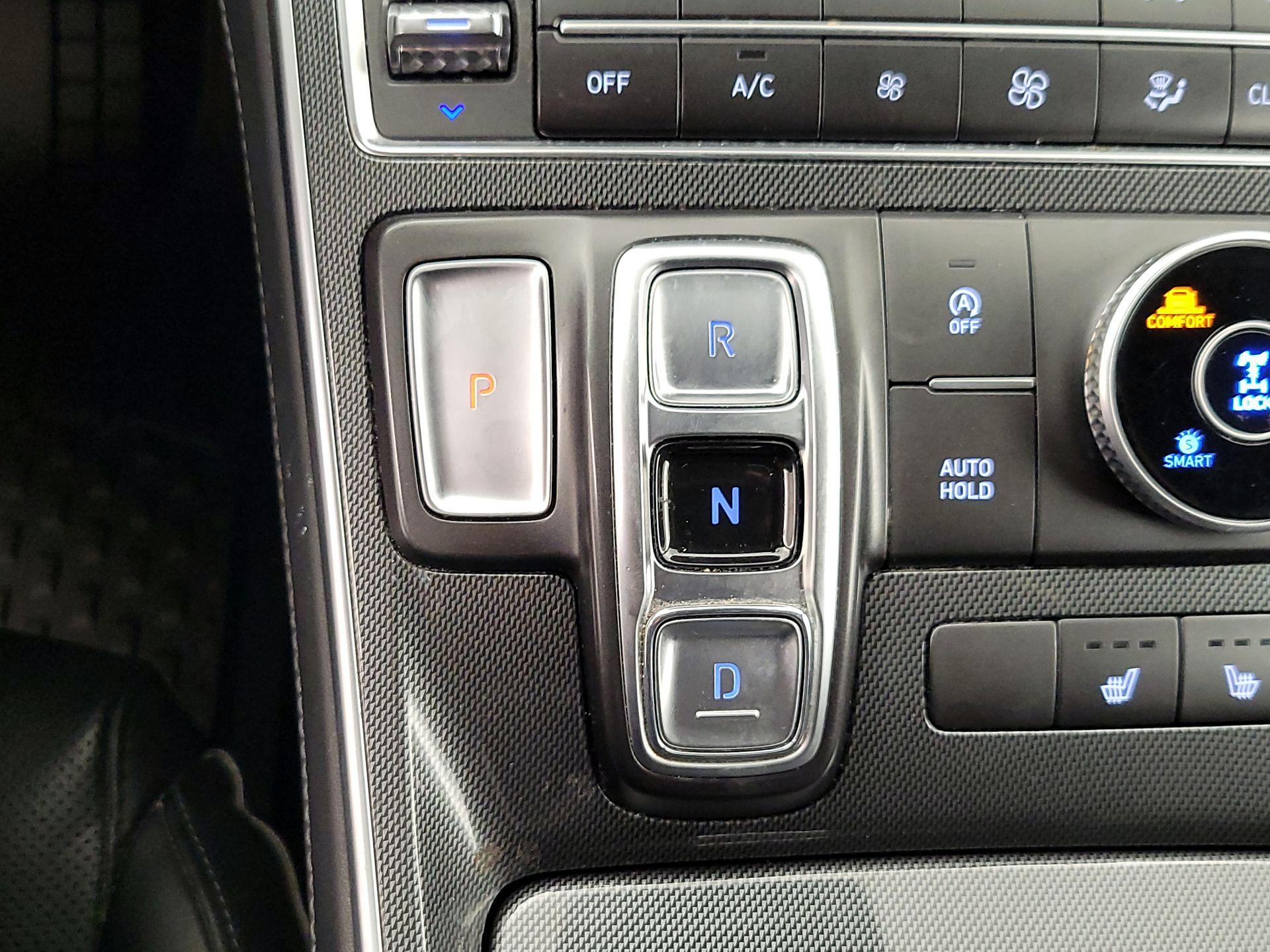 Thumbnail: 2021 Hyundai Santa Fe - 18