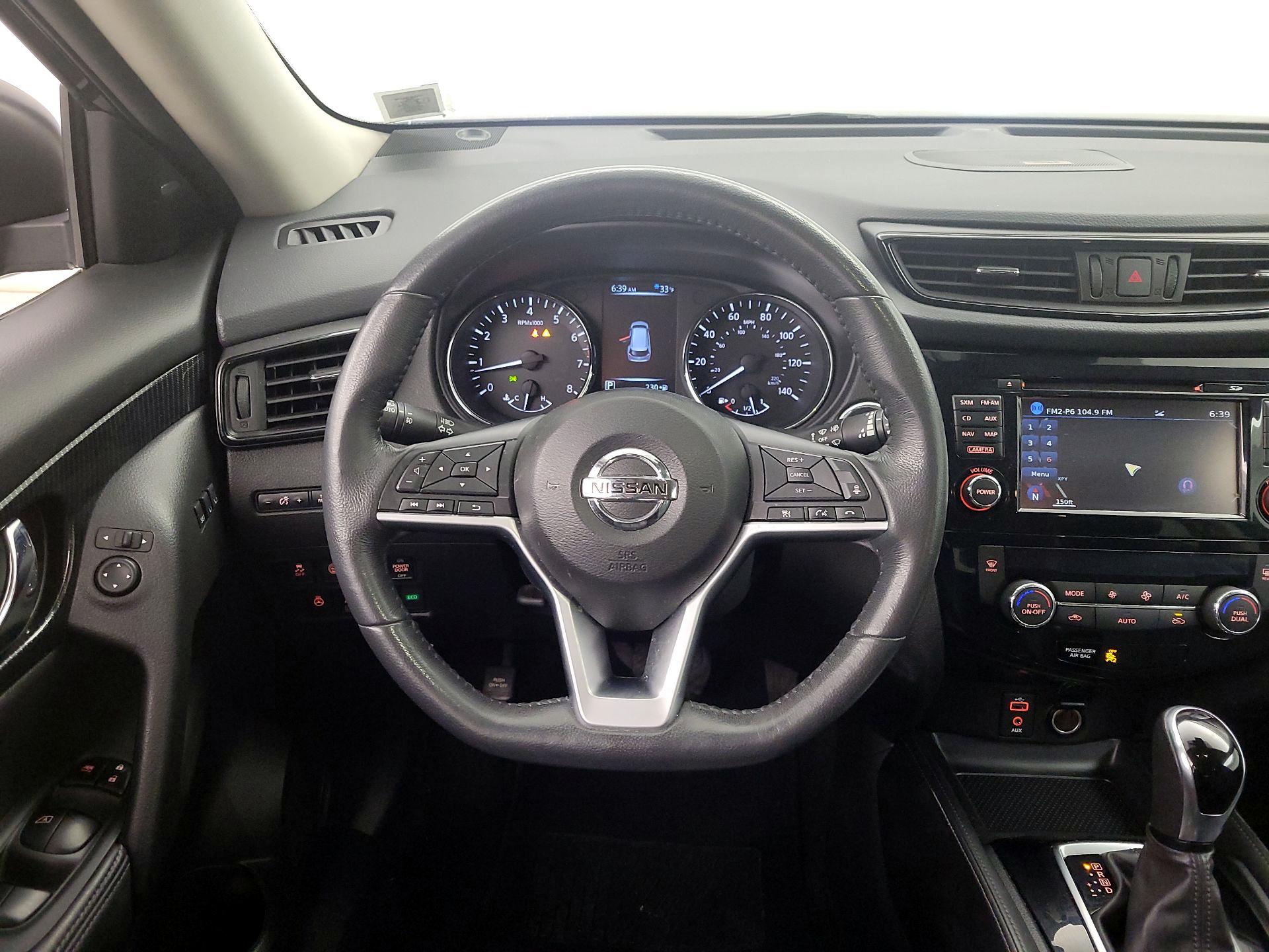 Thumbnail: 2017 Nissan Rogue - 10