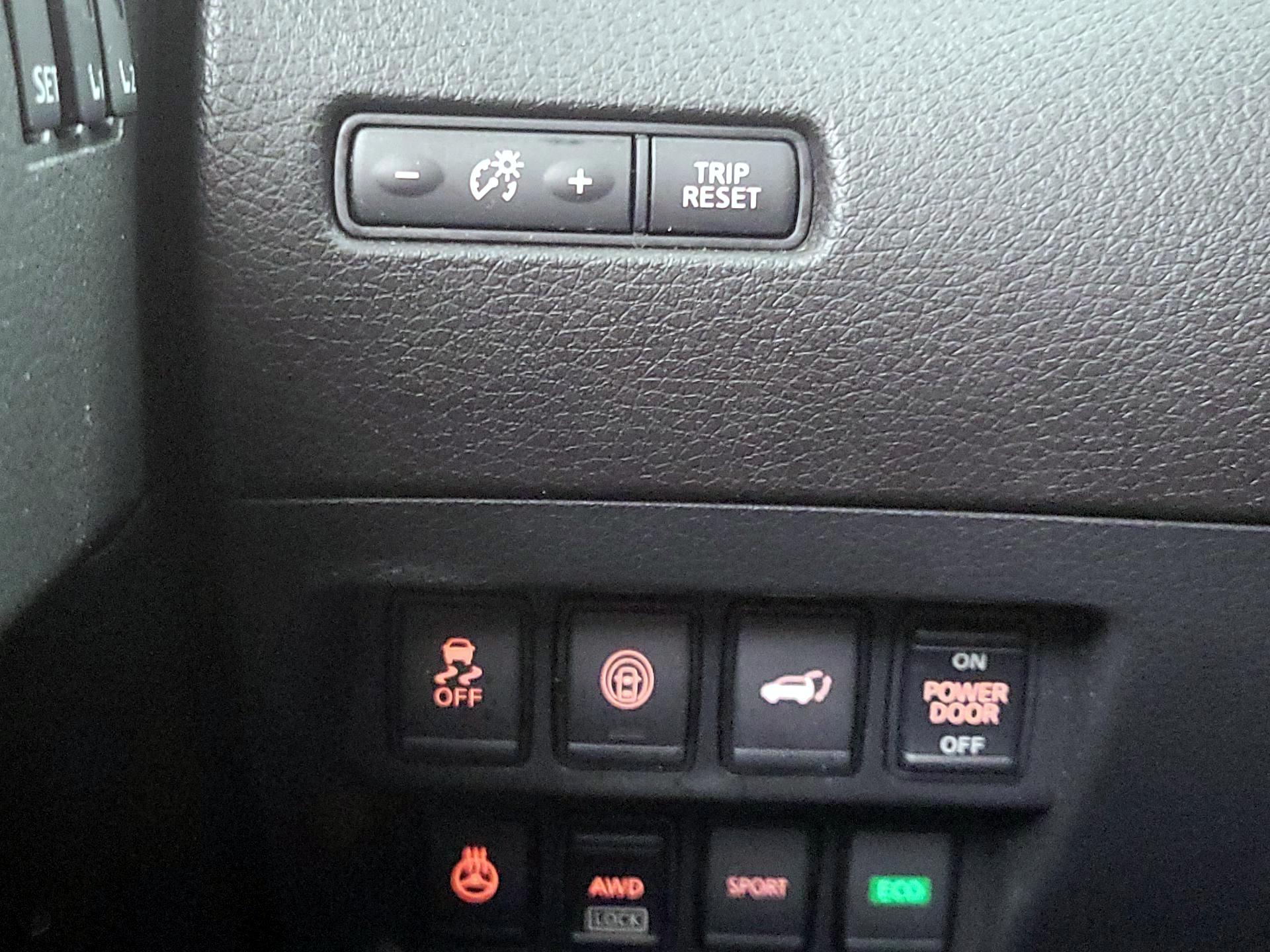 Thumbnail: 2017 Nissan Rogue - 13