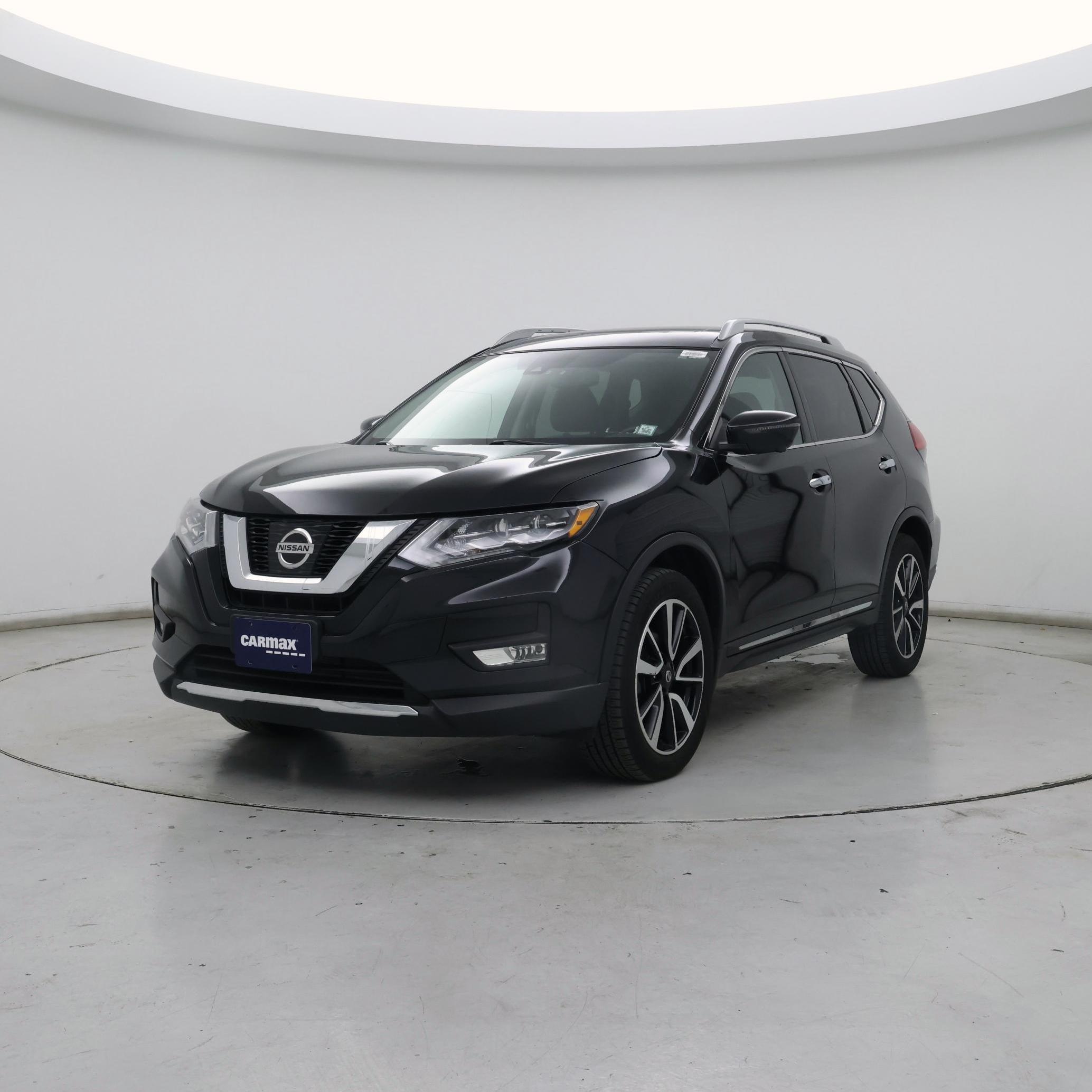 Thumbnail: 2017 Nissan Rogue - 4