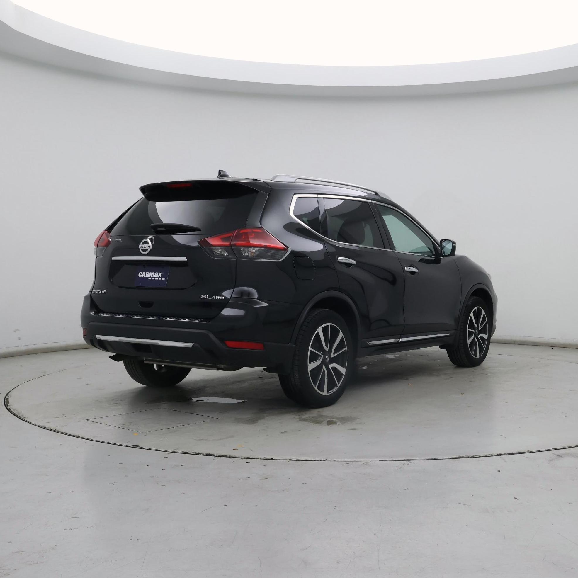 Thumbnail: 2017 Nissan Rogue - 8