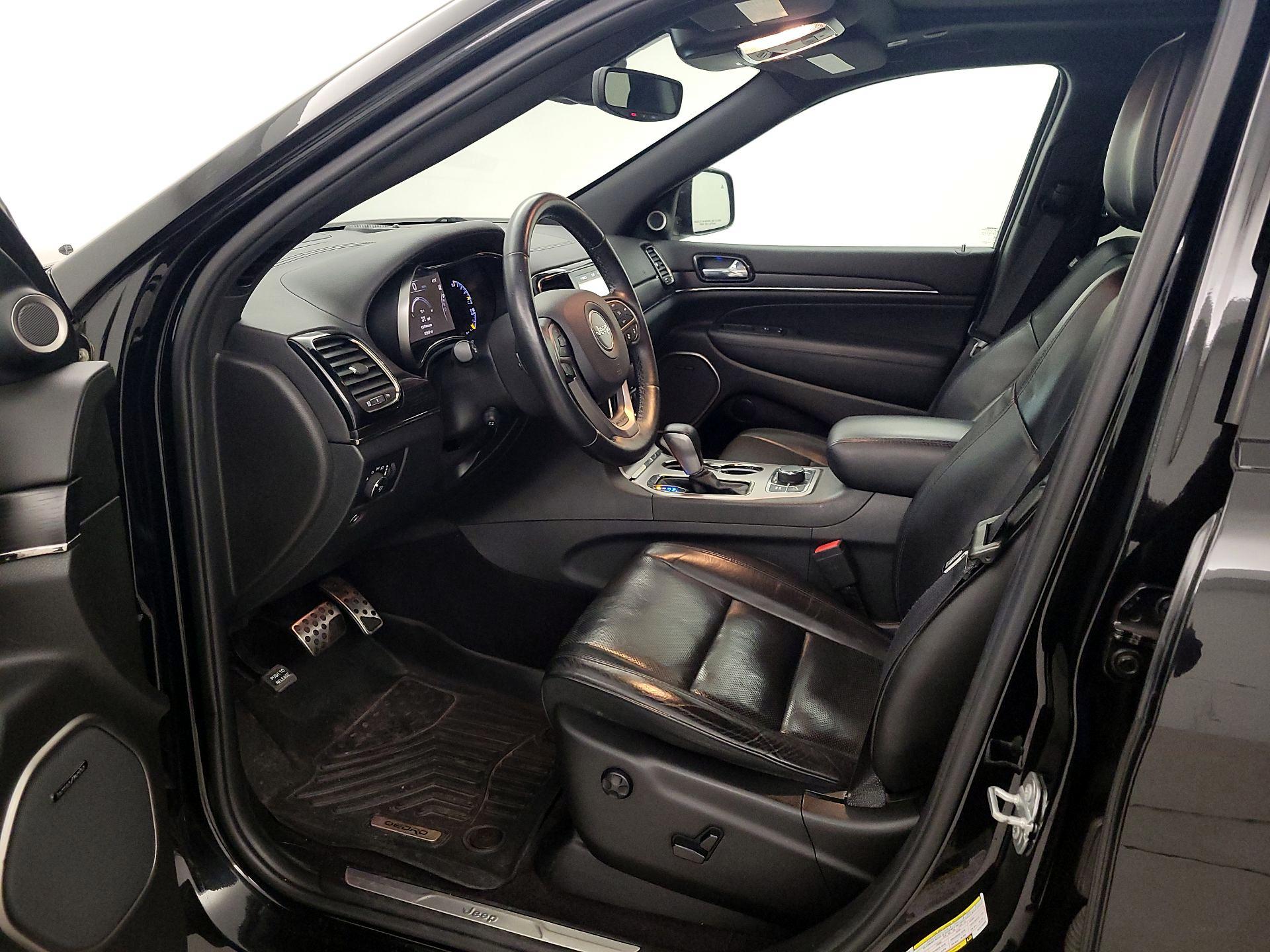 Thumbnail: 2019 Jeep Grand Cherokee - 11