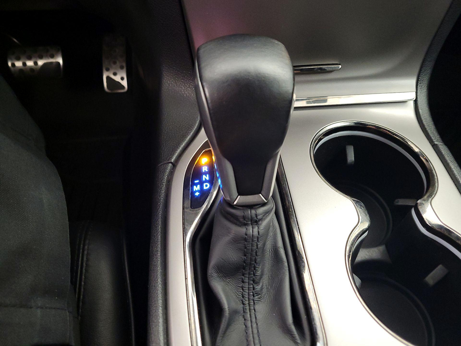 Thumbnail: 2019 Jeep Grand Cherokee - 18