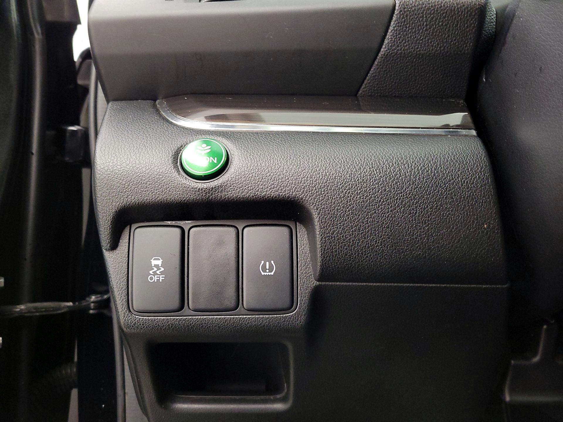 Thumbnail: 2015 Honda CR-V - 13