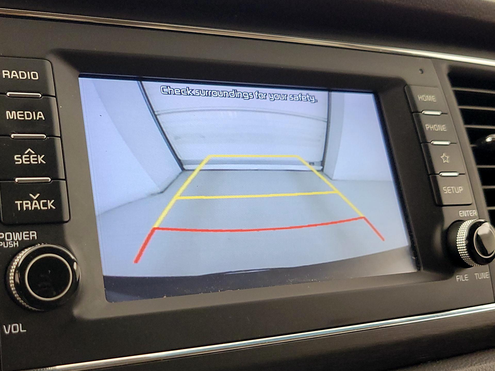 Thumbnail: 2020 Kia Sedona - 14