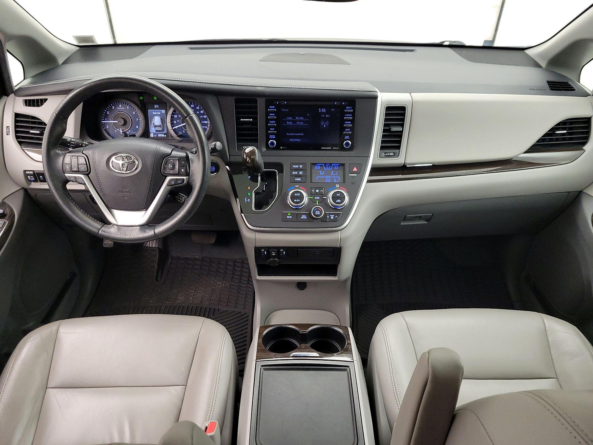 Thumbnail: 2020 Toyota Sienna - 9