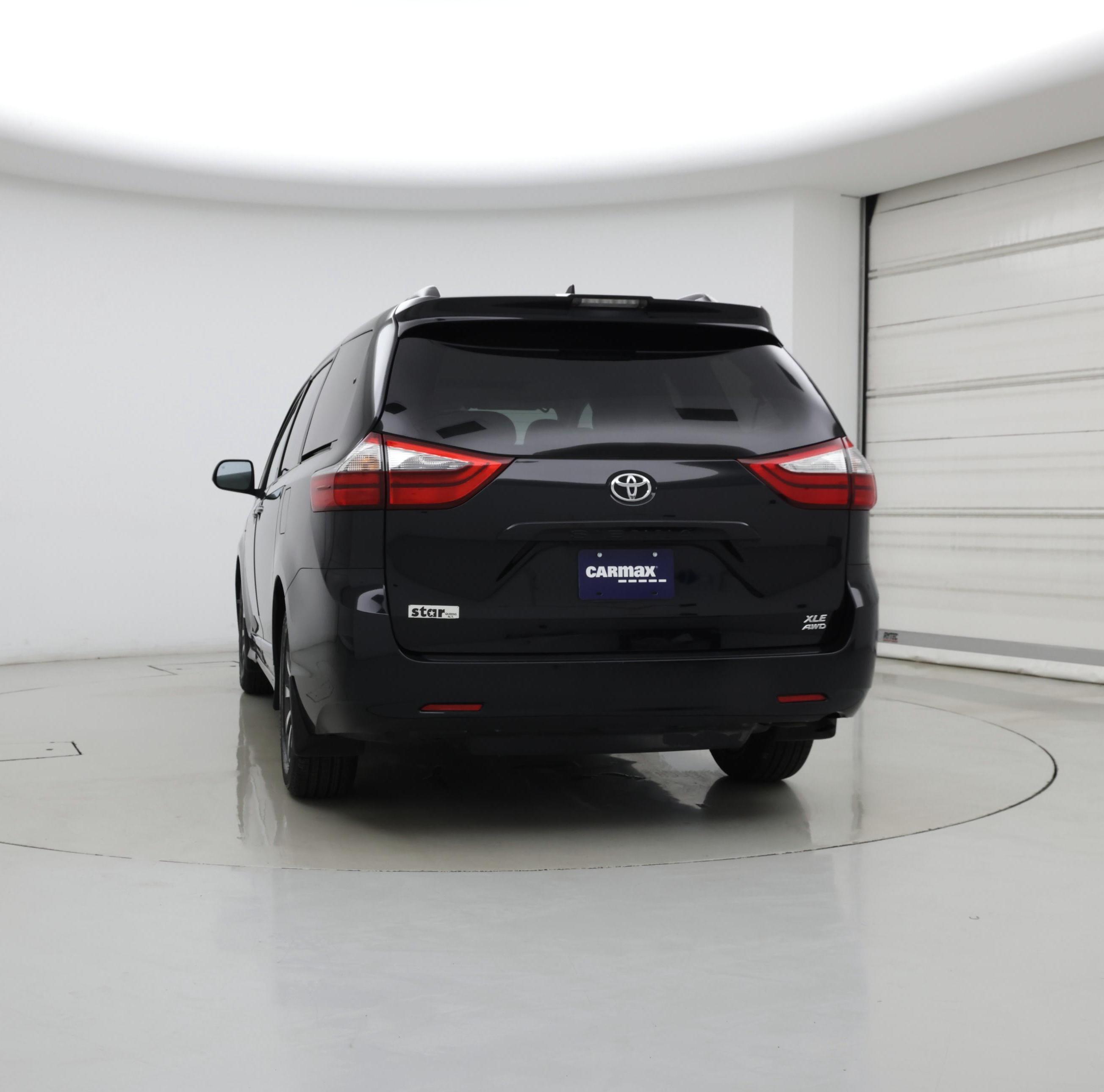 Thumbnail: 2020 Toyota Sienna - 6