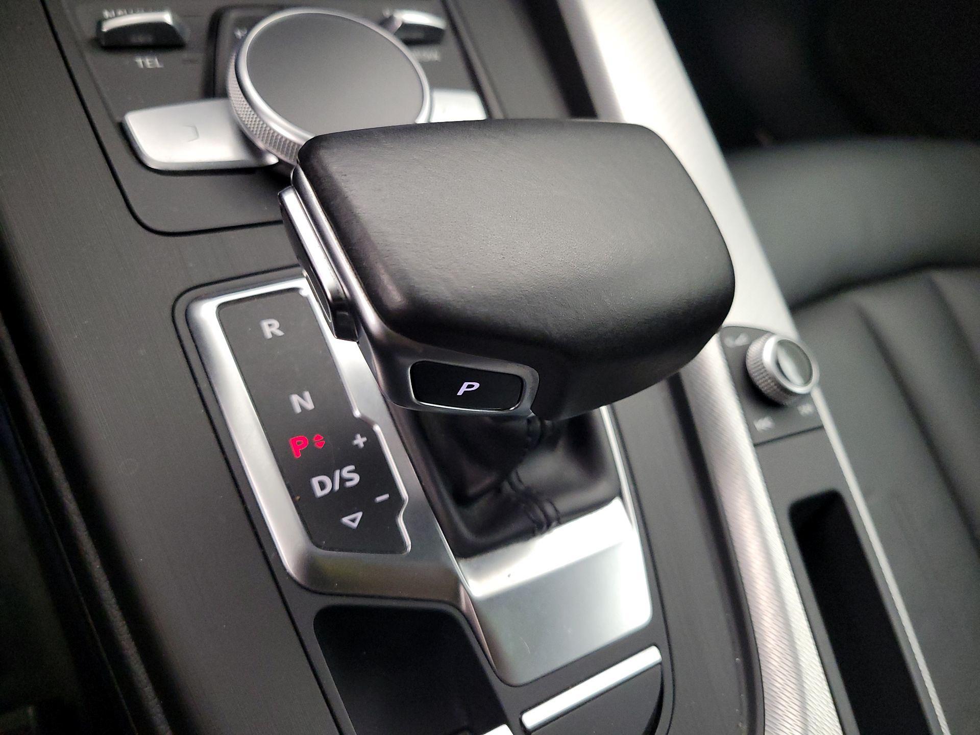 Thumbnail: 2017 Audi A4 - 18