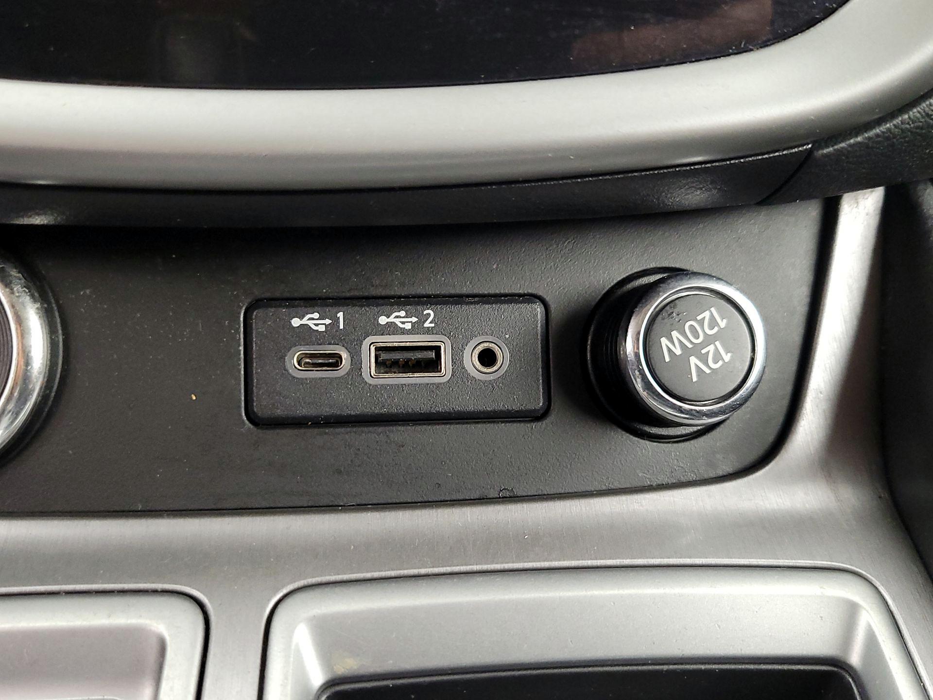 Thumbnail: 2020 Nissan Murano - 18