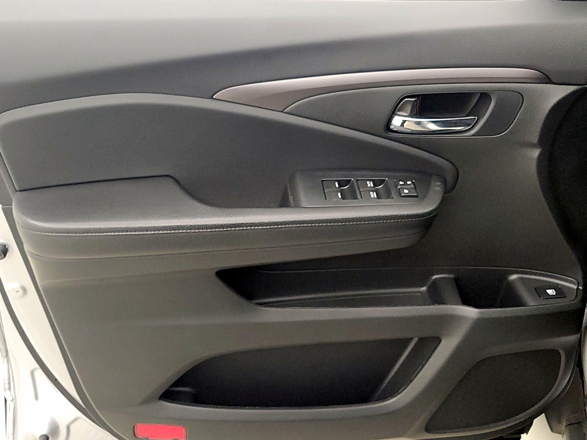 Thumbnail: 2022 Honda Pilot - 12