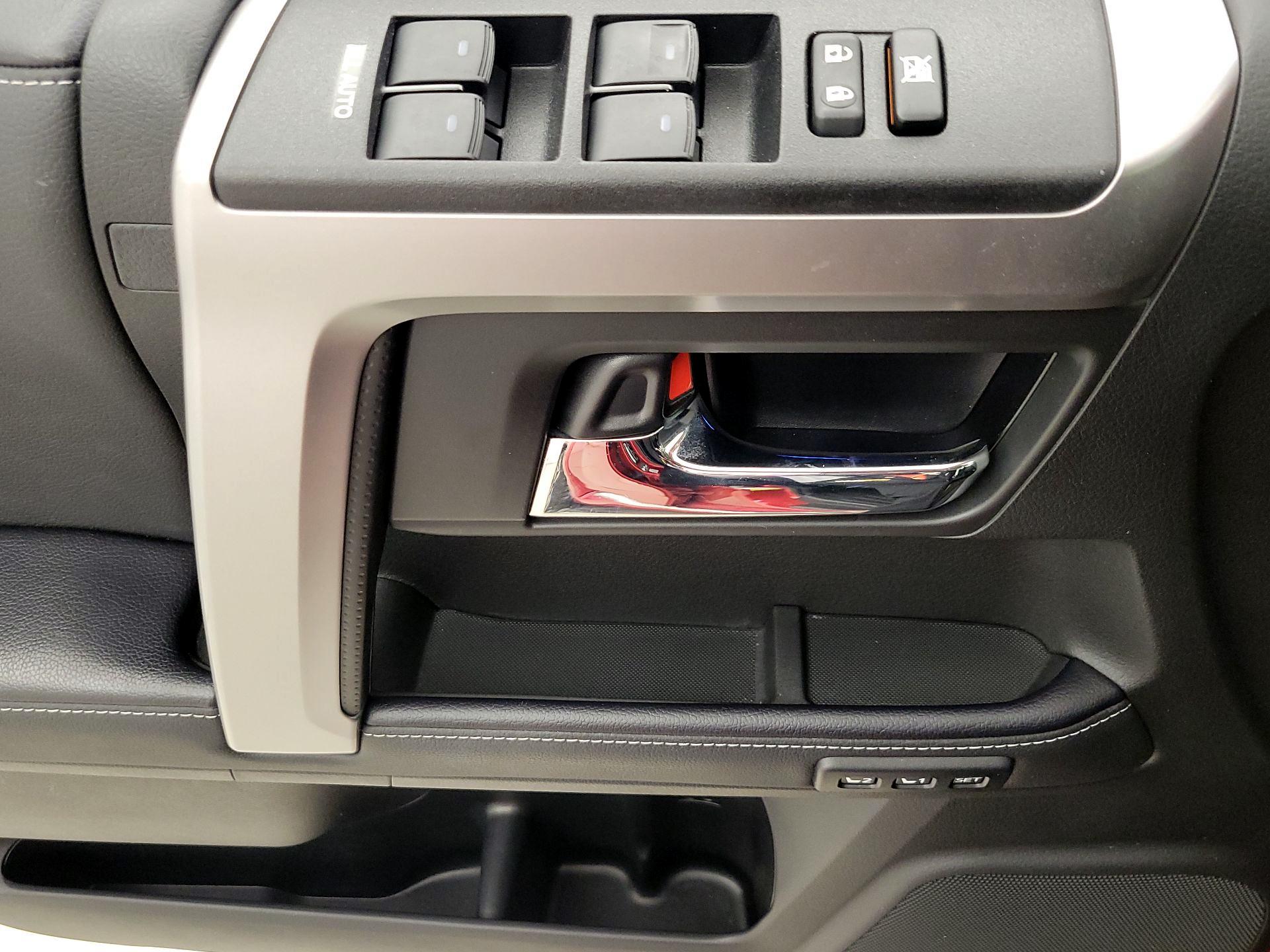 Thumbnail: 2023 Toyota 4Runner - 12