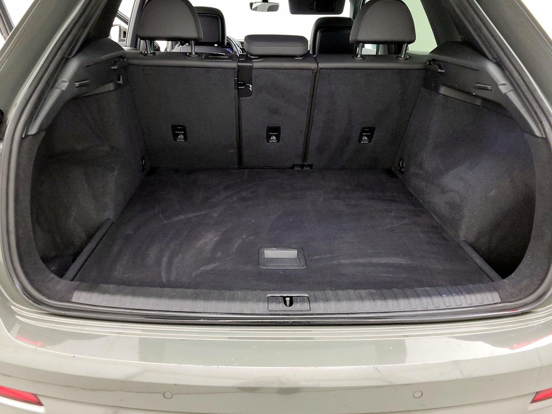 Thumbnail: 2020 Audi Q3 - 20