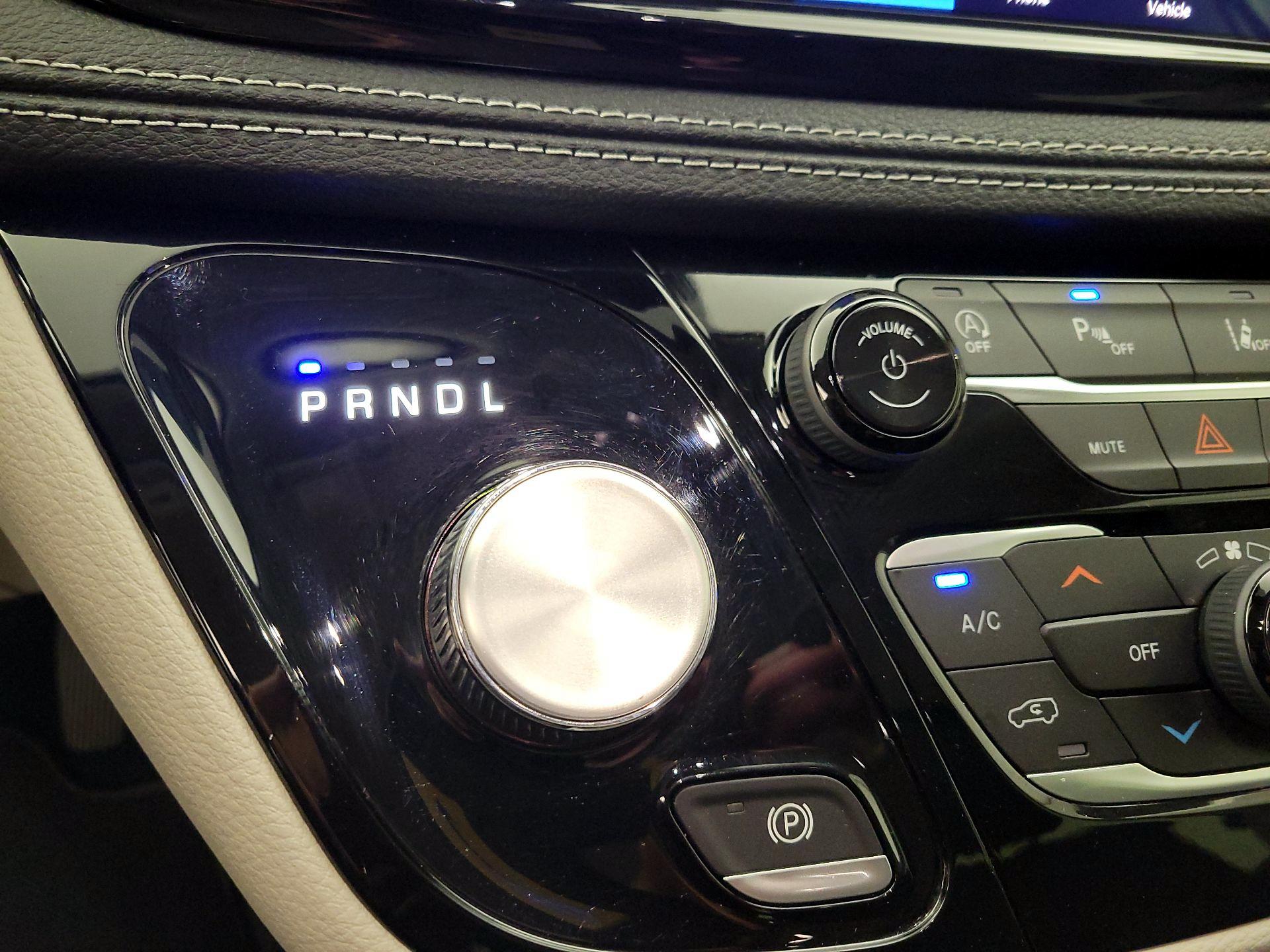 Thumbnail: 2023 Chrysler Pacifica - 17