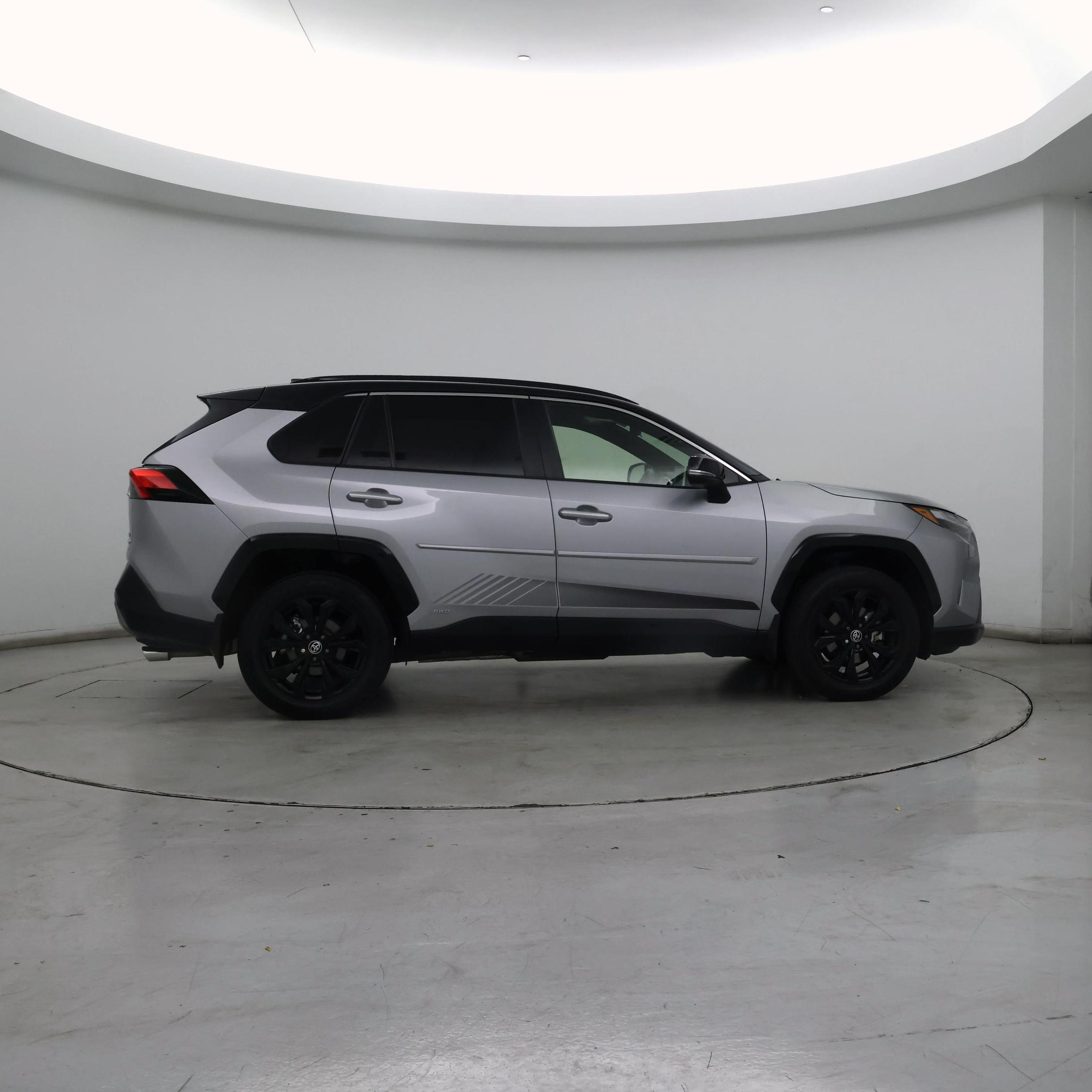 Thumbnail: 2022 Toyota RAV4 - 7