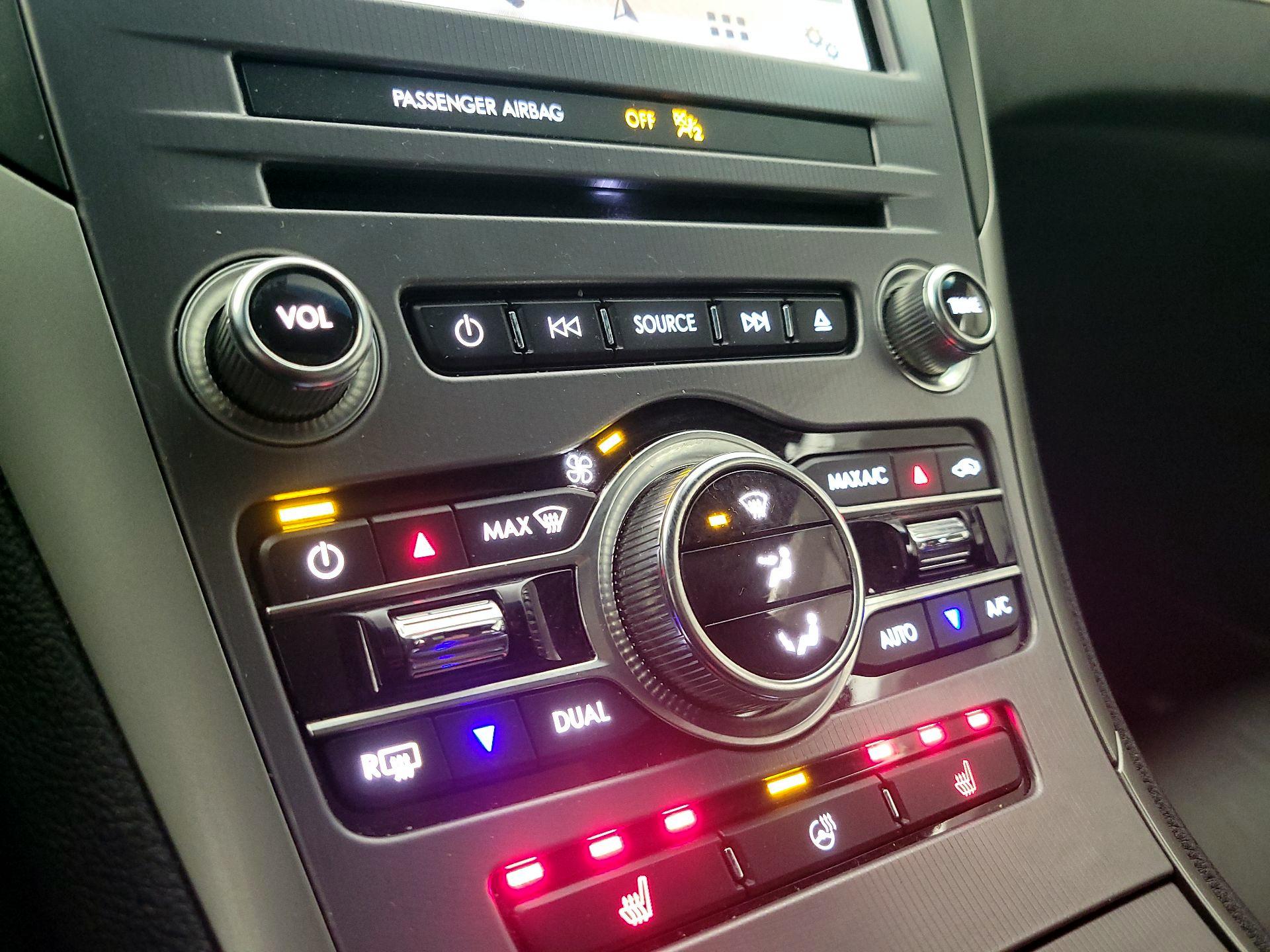 Thumbnail: 2019 Lincoln MKZ - 17