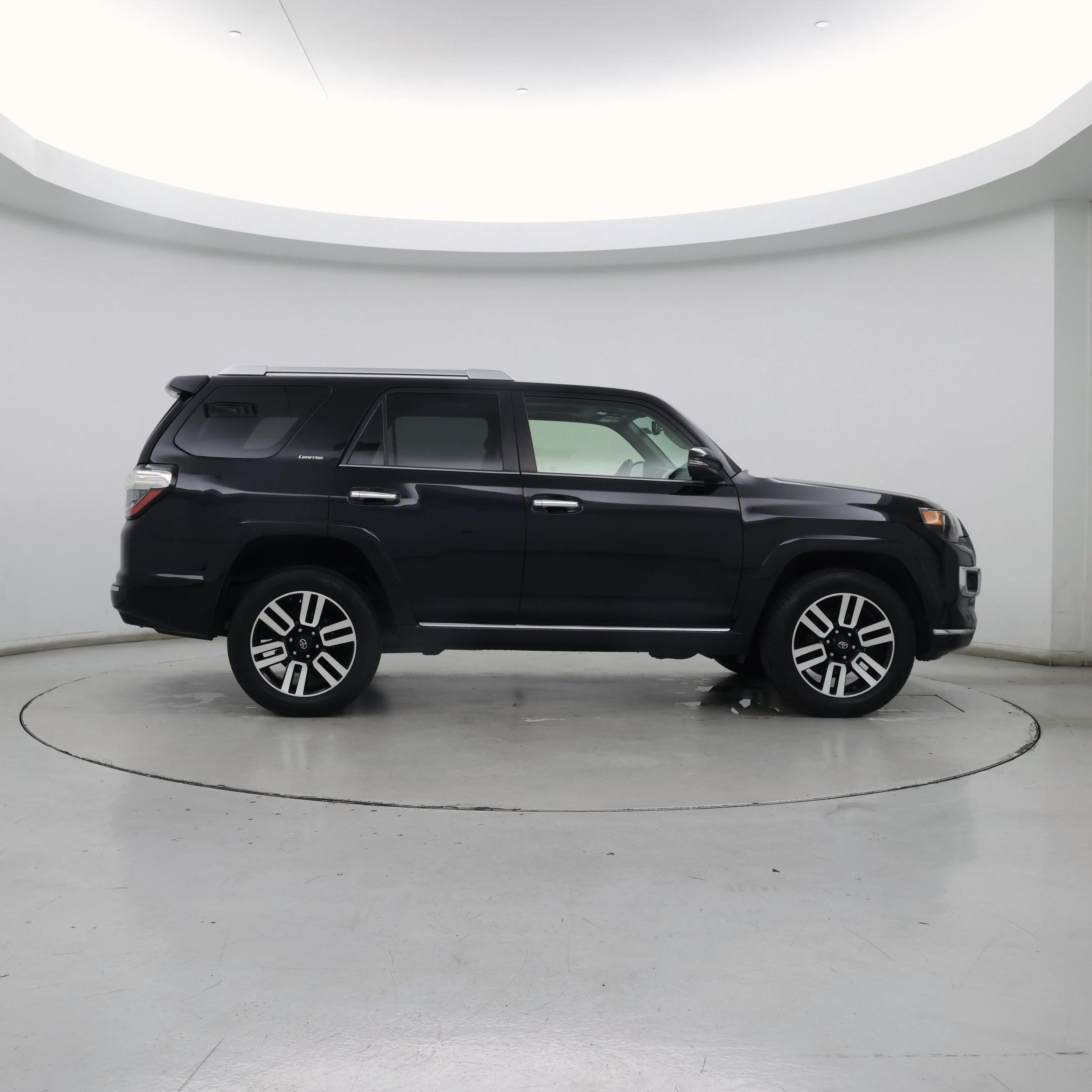 Thumbnail: 2018 Toyota 4Runner - 7