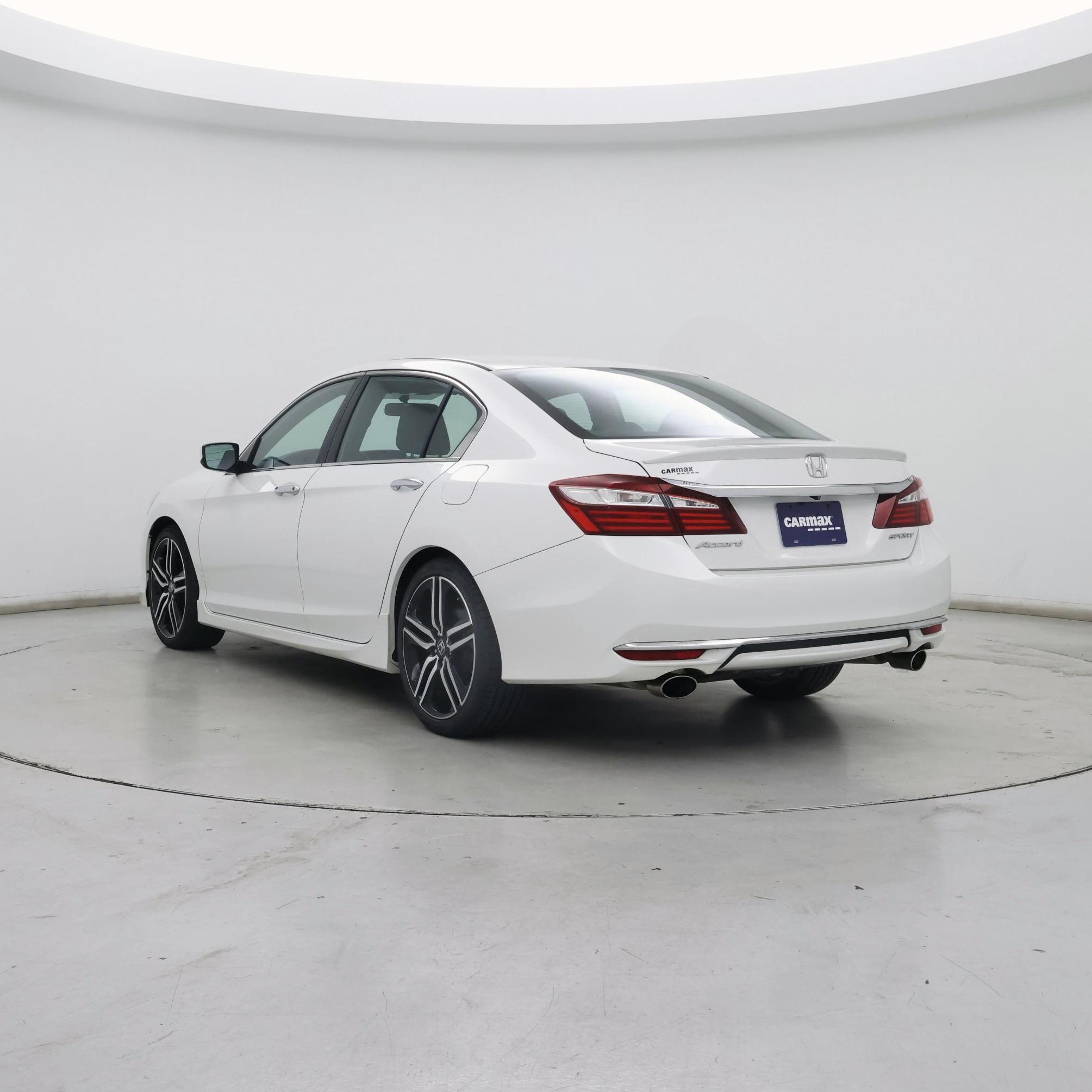 Thumbnail: 2017 Honda Accord - 2