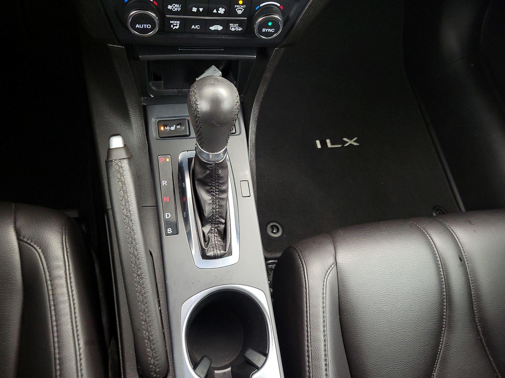 Thumbnail: 2020 Acura ILX - 17