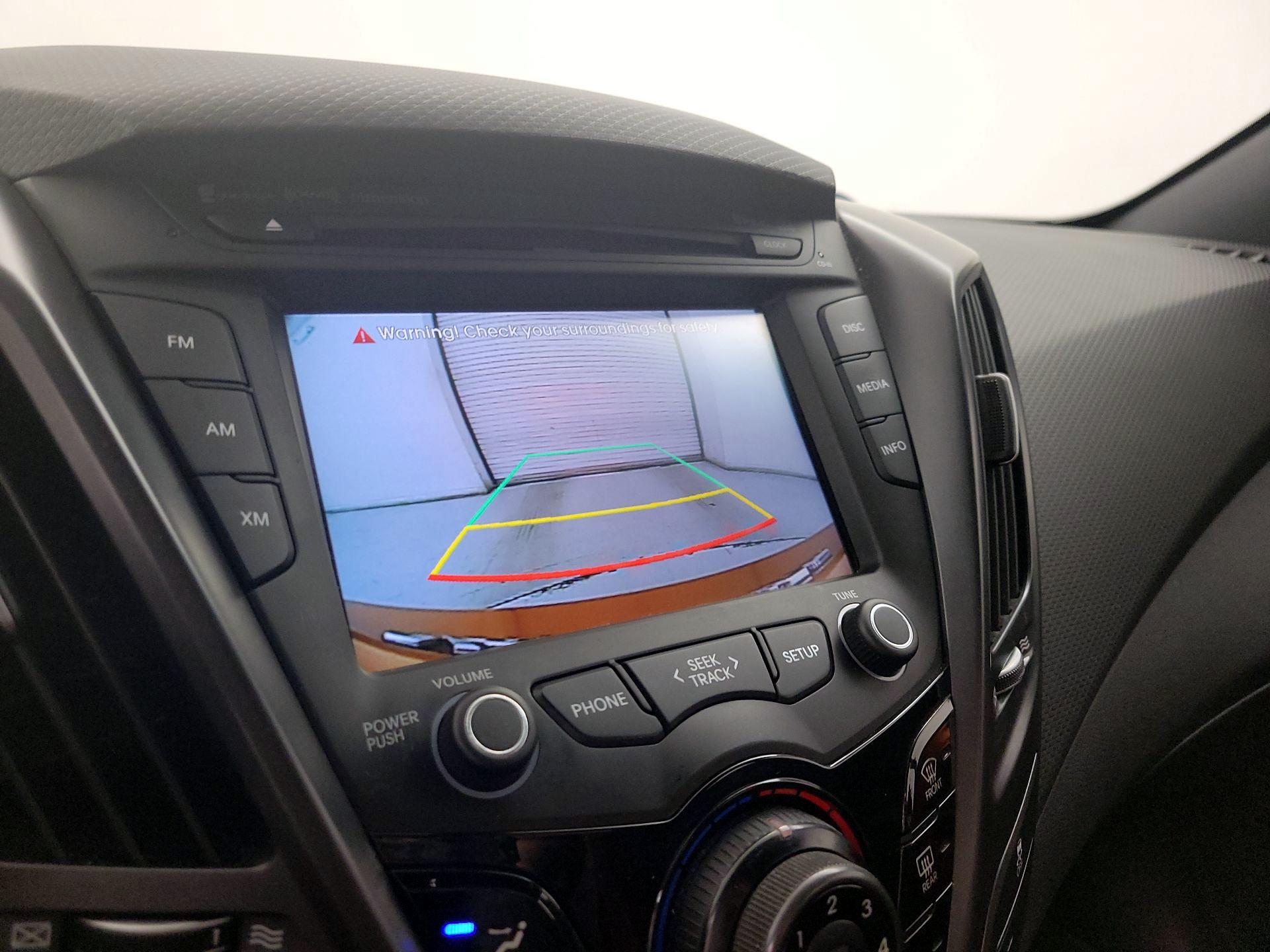 Thumbnail: 2016 Hyundai Veloster - 14