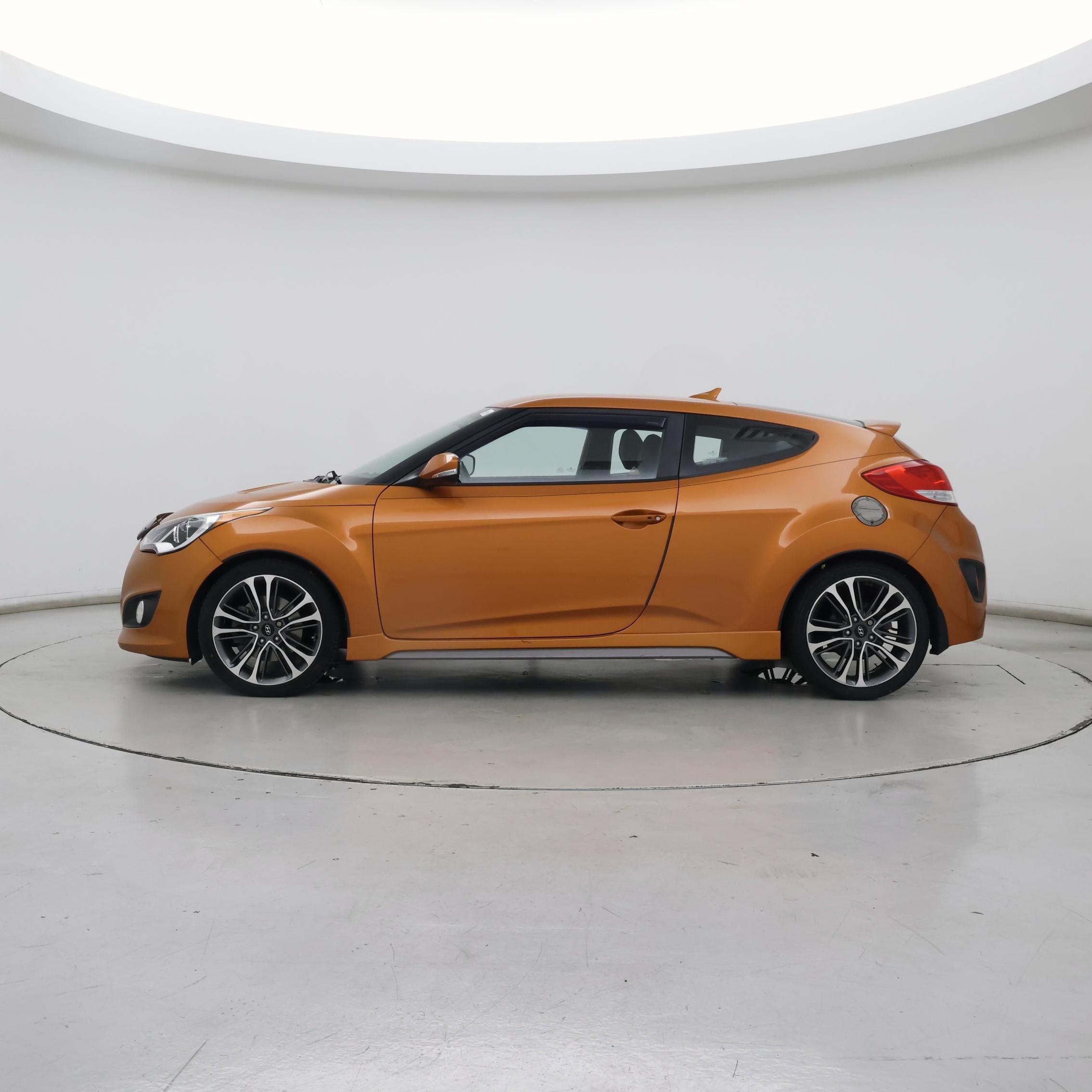 Thumbnail: 2016 Hyundai Veloster - 3