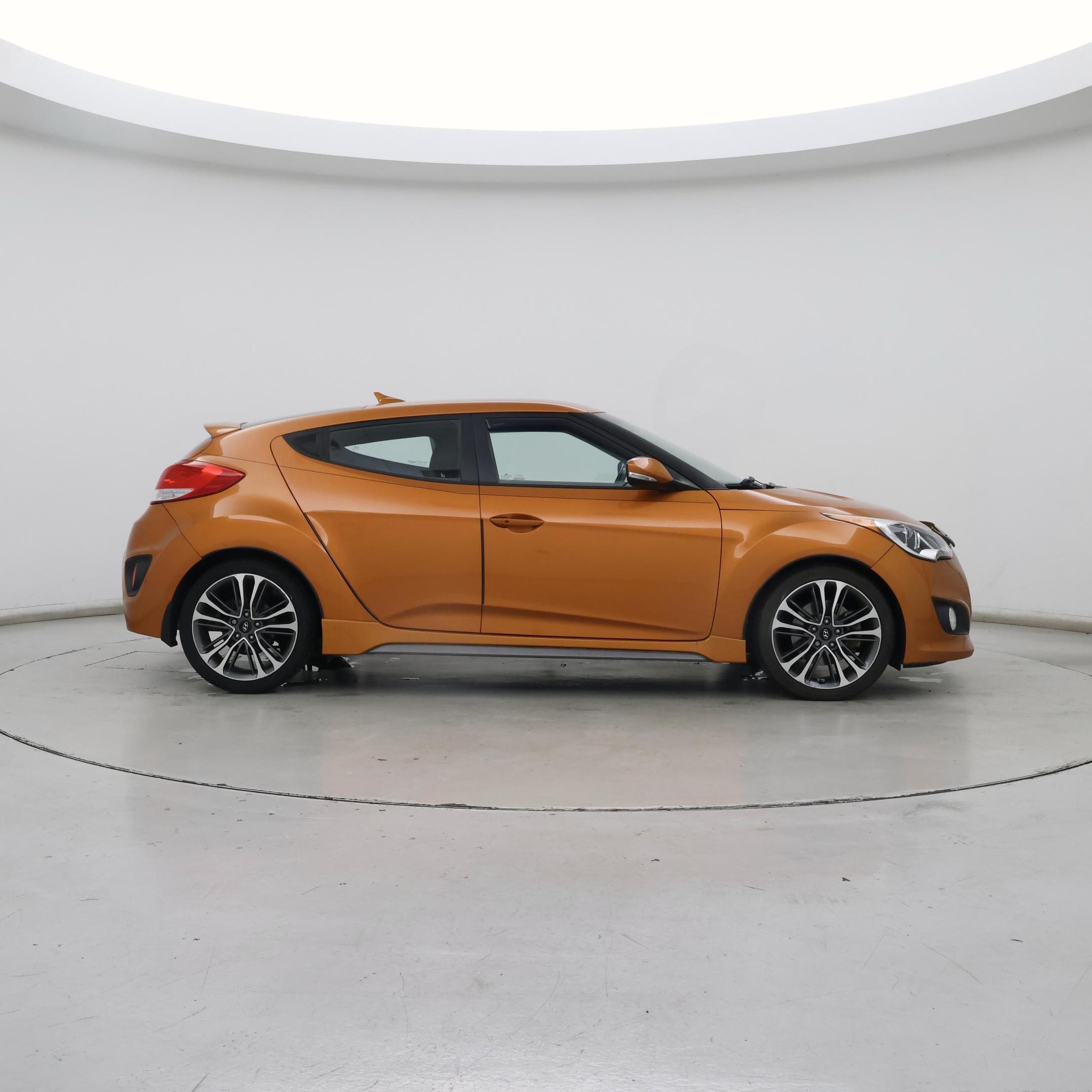 Thumbnail: 2016 Hyundai Veloster - 7