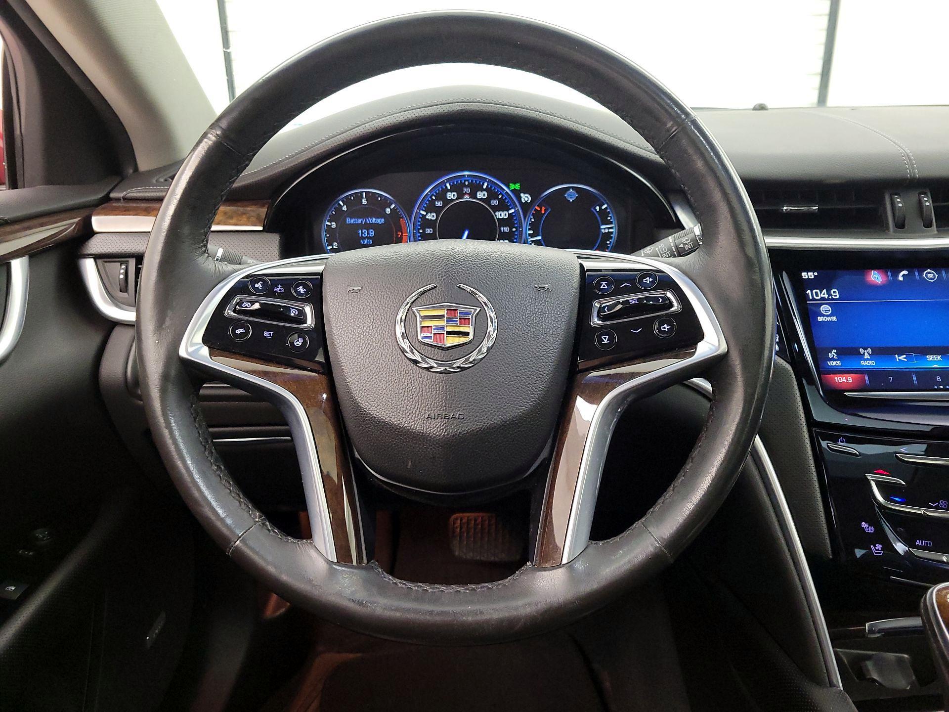 Thumbnail: 2015 Cadillac XTS - 10