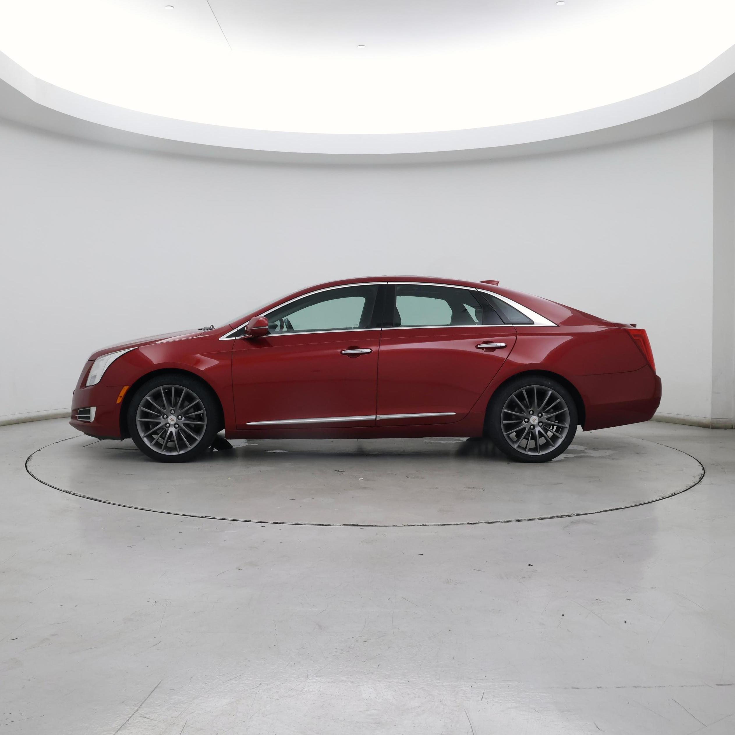 Thumbnail: 2015 Cadillac XTS - 3