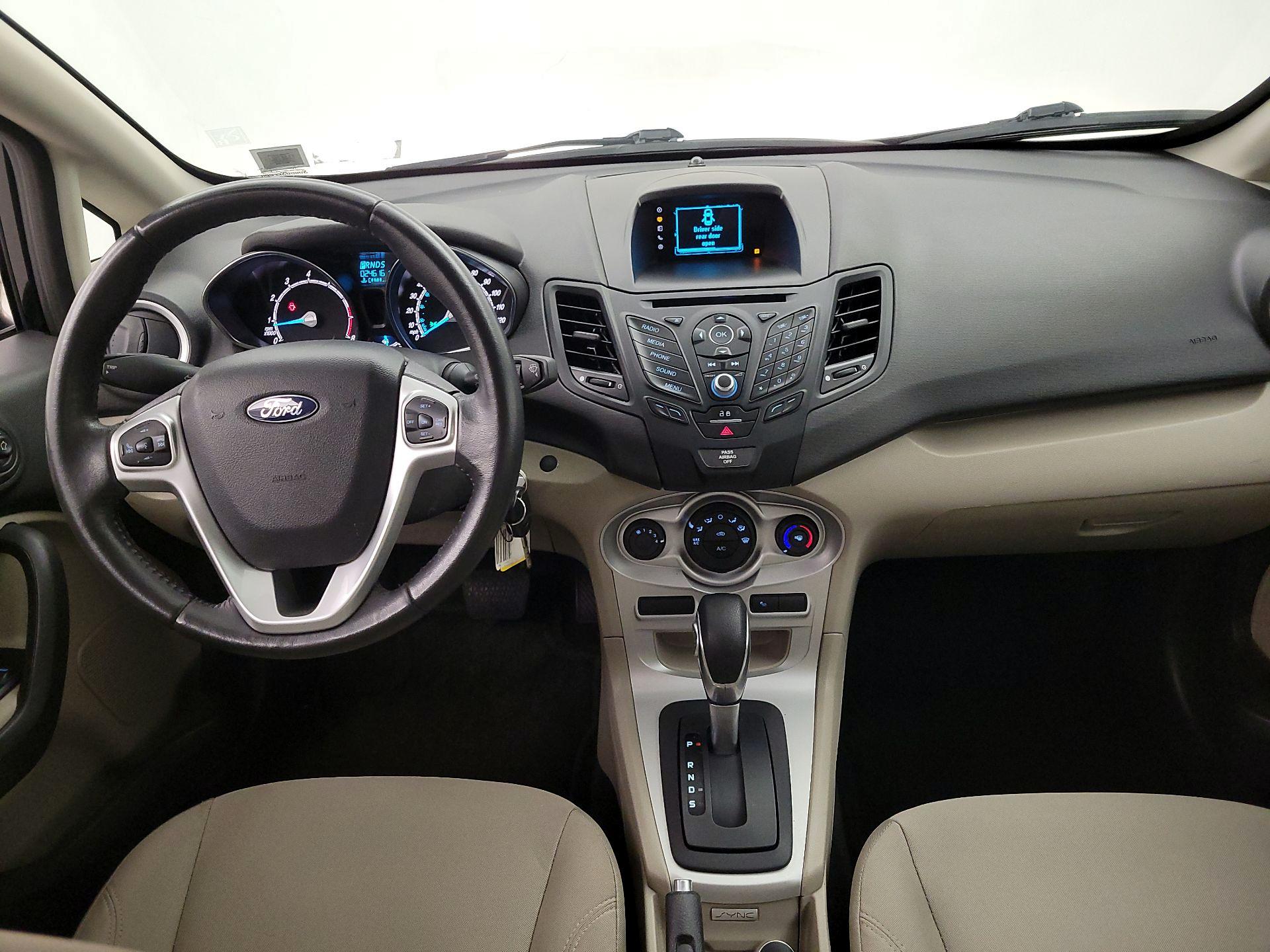 Thumbnail: 2016 Ford Fiesta - 9