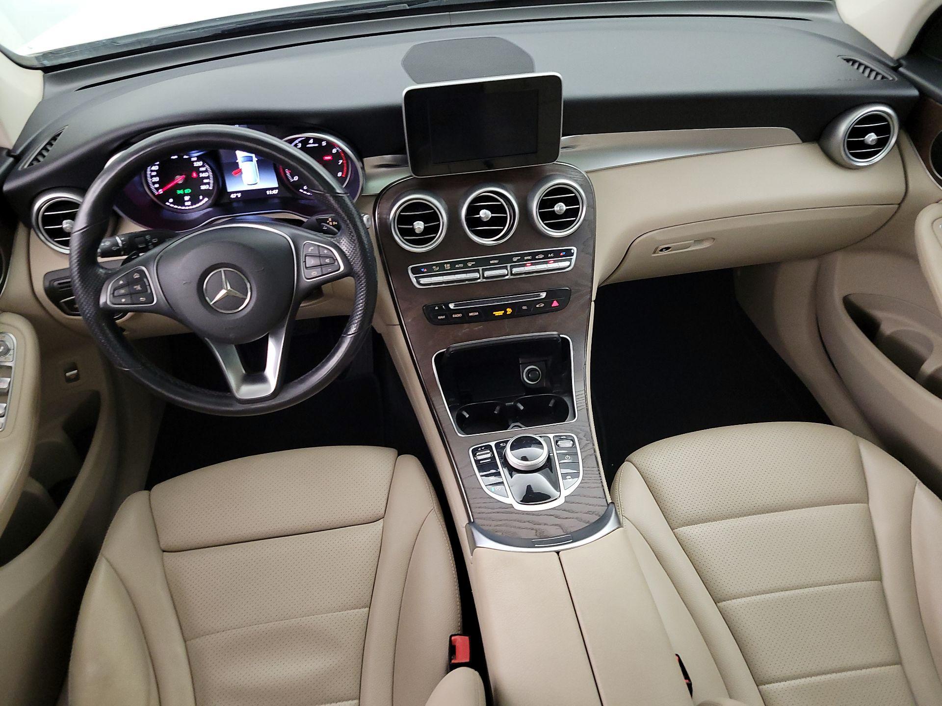 Thumbnail: 2019 Mercedes-Benz GLC - 9