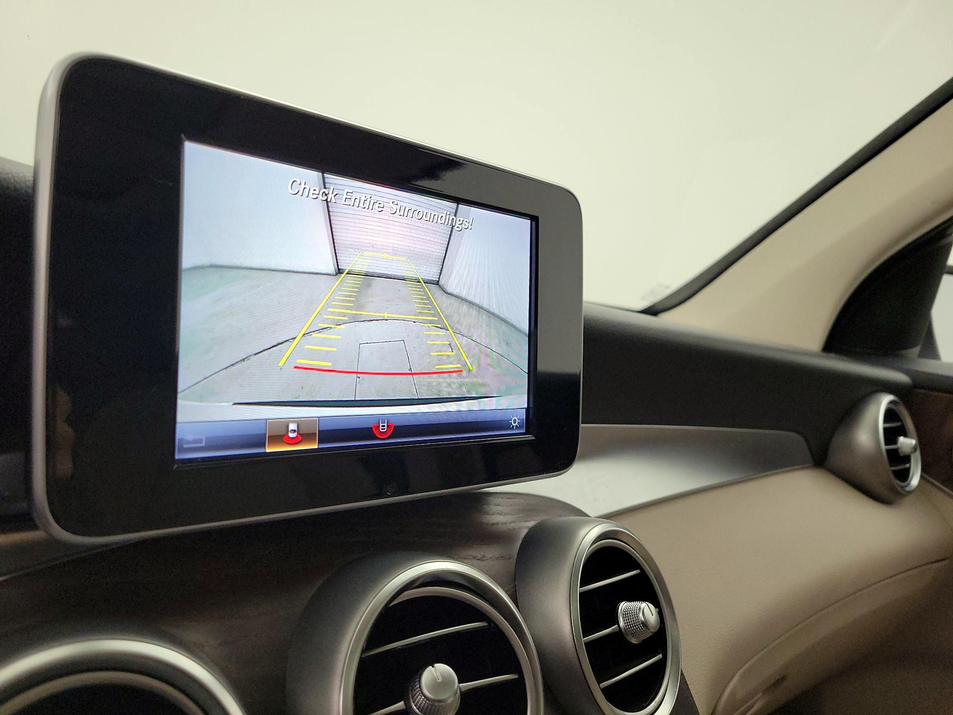 Thumbnail: 2019 Mercedes-Benz GLC - 14