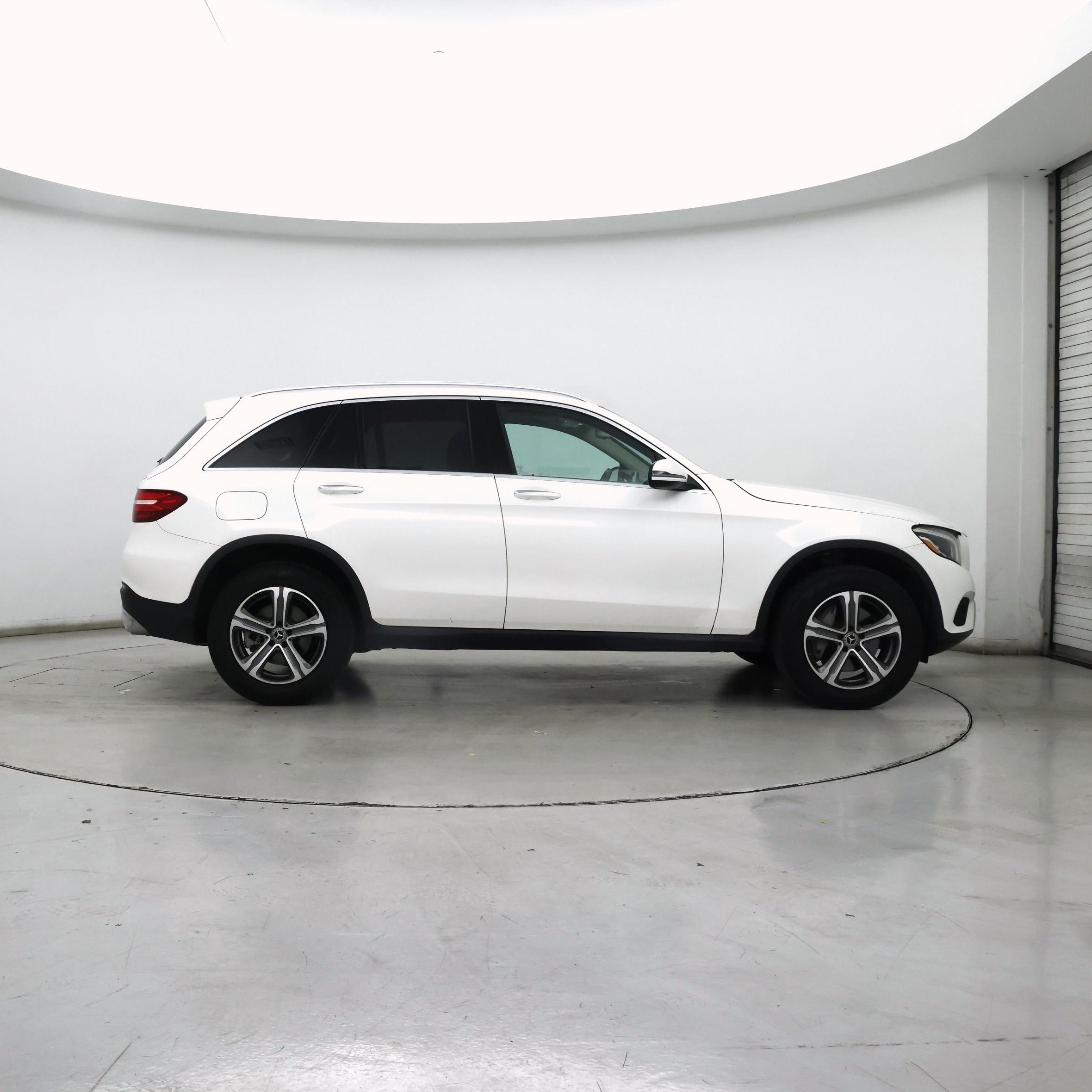 Thumbnail: 2019 Mercedes-Benz GLC - 7