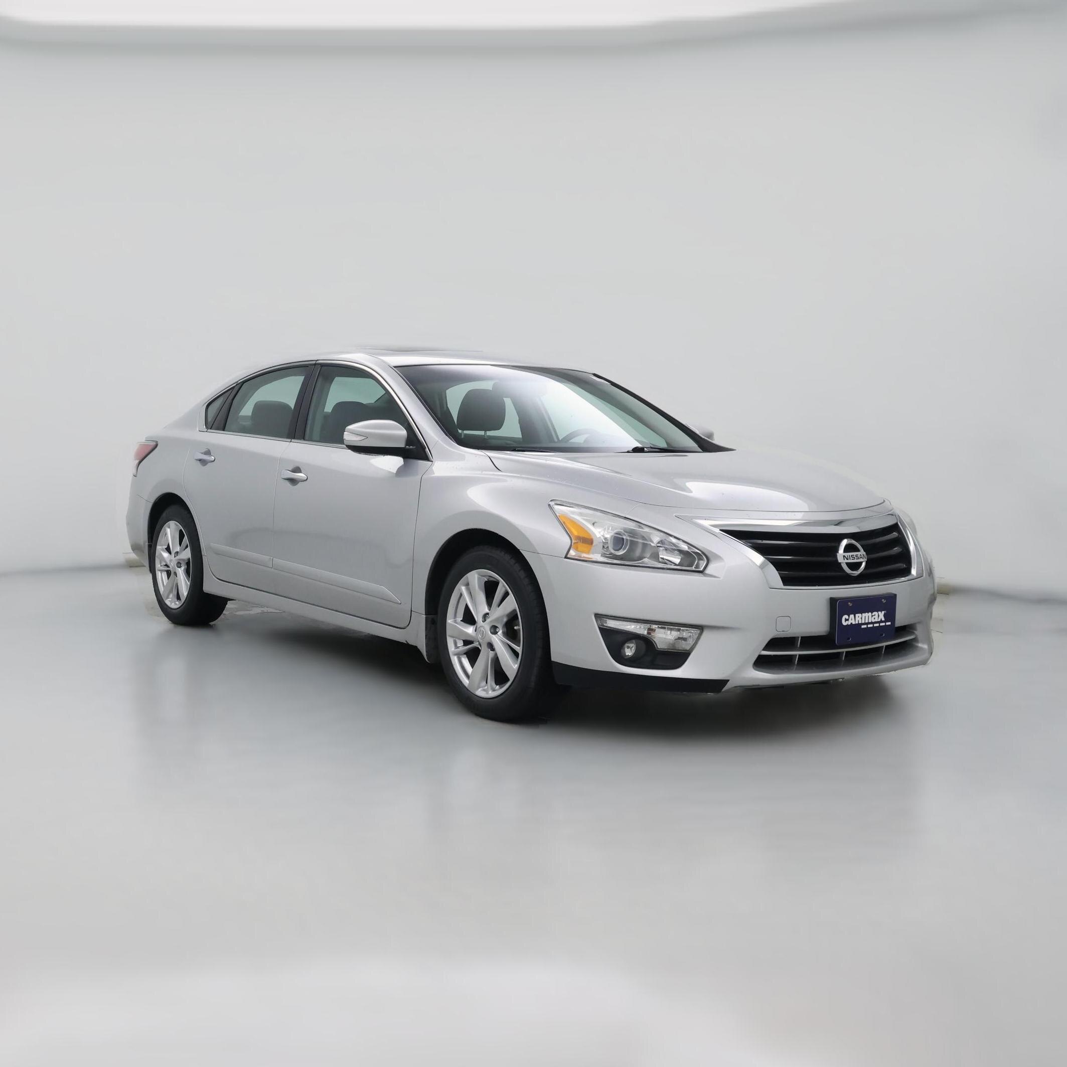 Thumbnail: 2015 Nissan Altima - 1