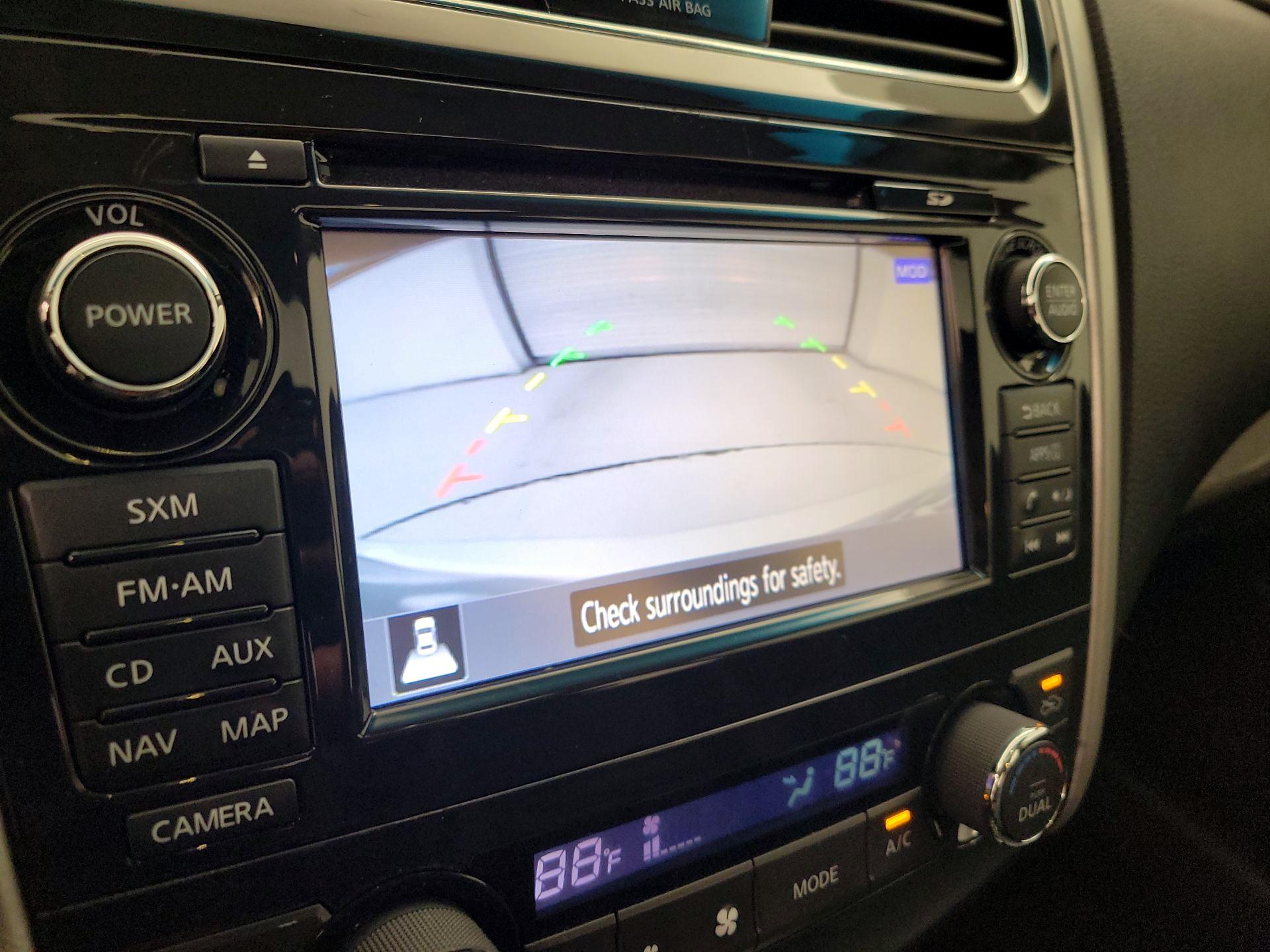 Thumbnail: 2015 Nissan Altima - 15