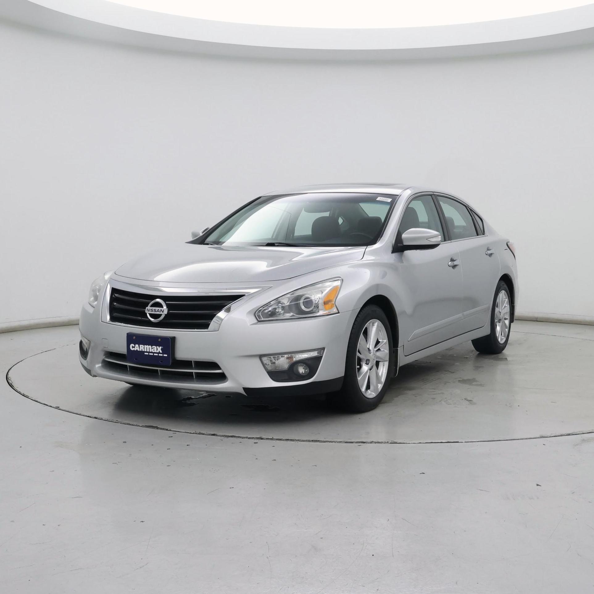 Thumbnail: 2015 Nissan Altima - 4