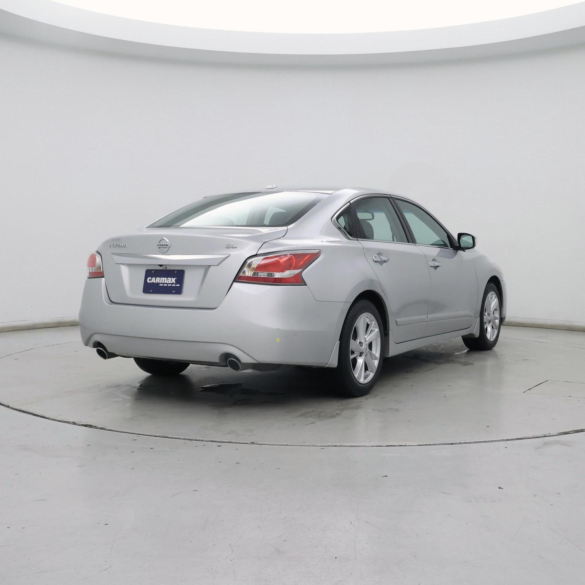 Thumbnail: 2015 Nissan Altima - 8