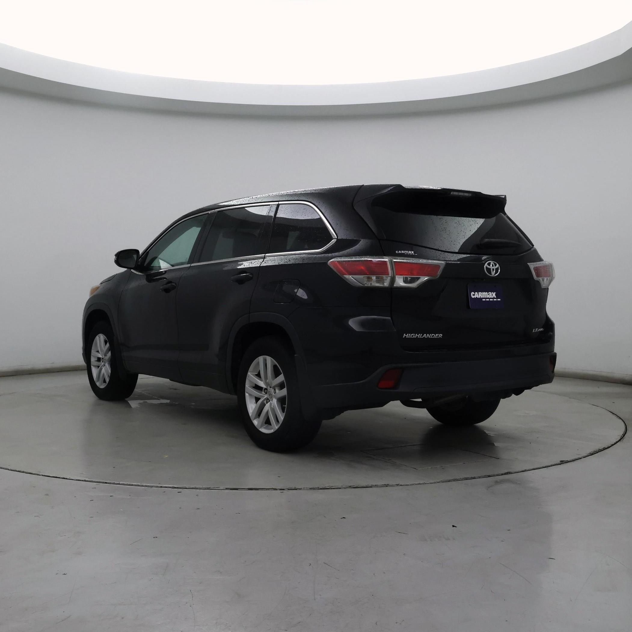 Thumbnail: 2015 Toyota Highlander - 2