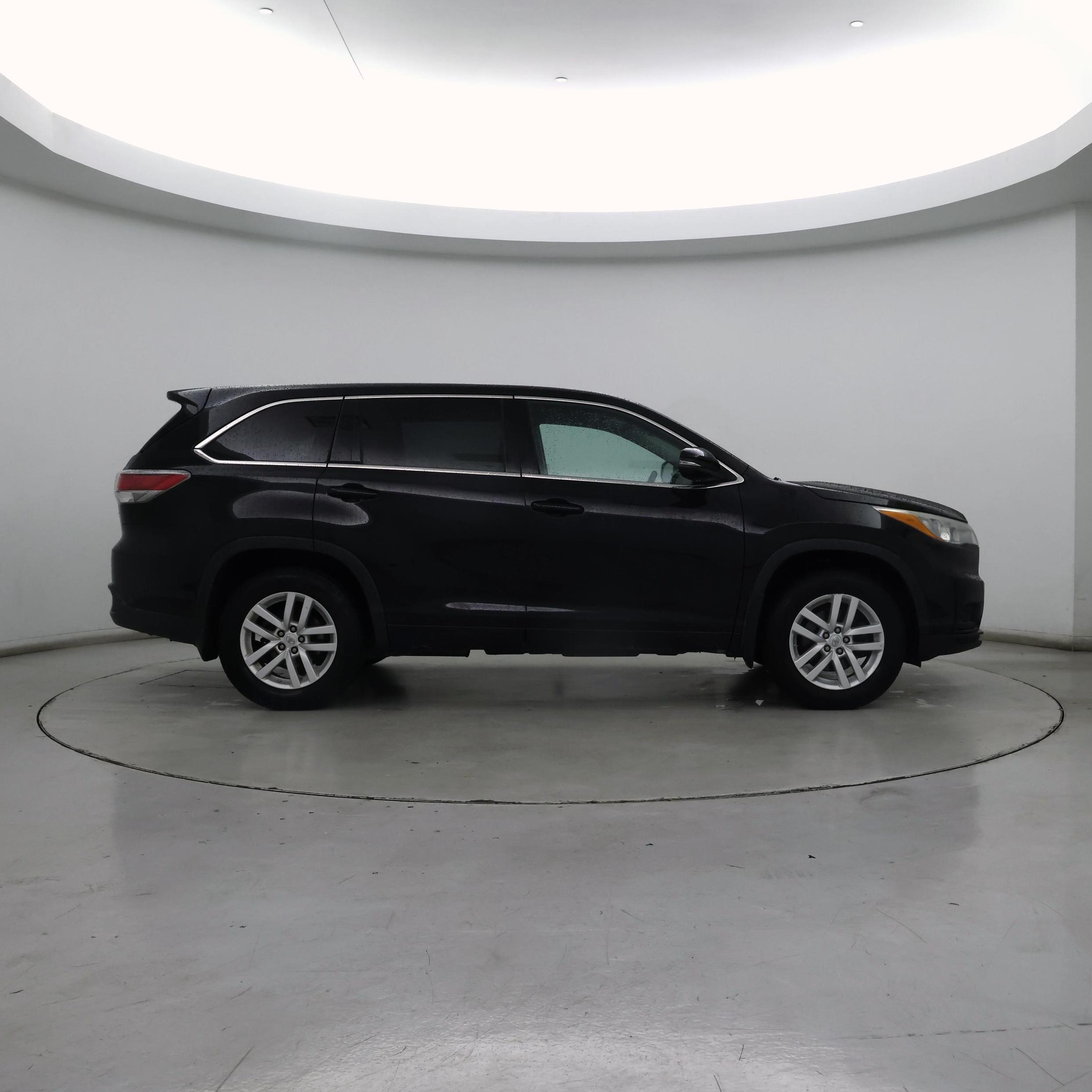 Thumbnail: 2015 Toyota Highlander - 7