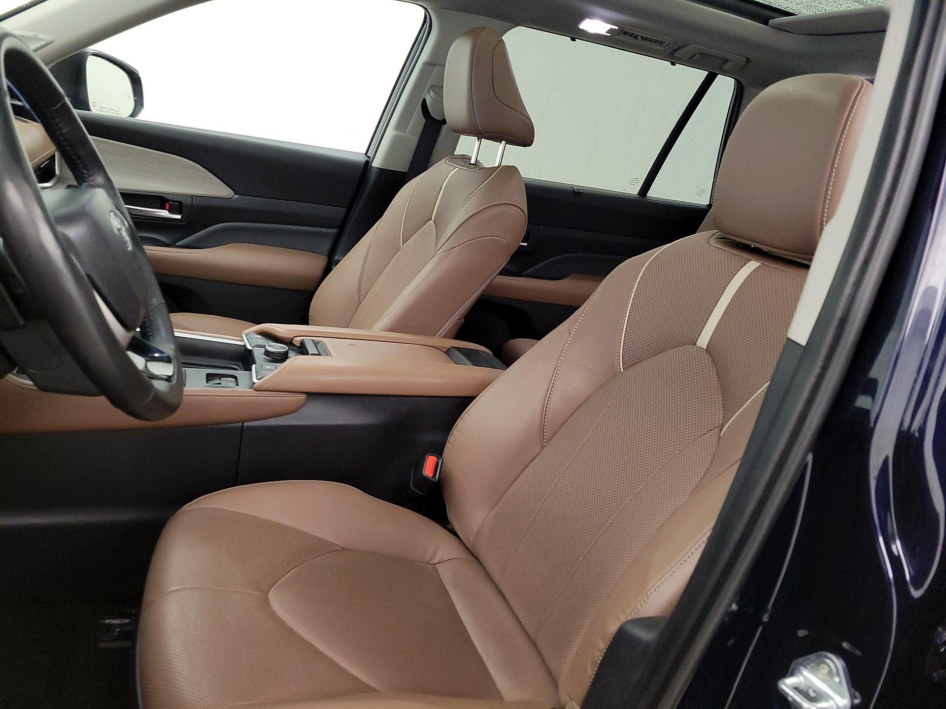 Thumbnail: 2024 Toyota Grand Highlander - 11