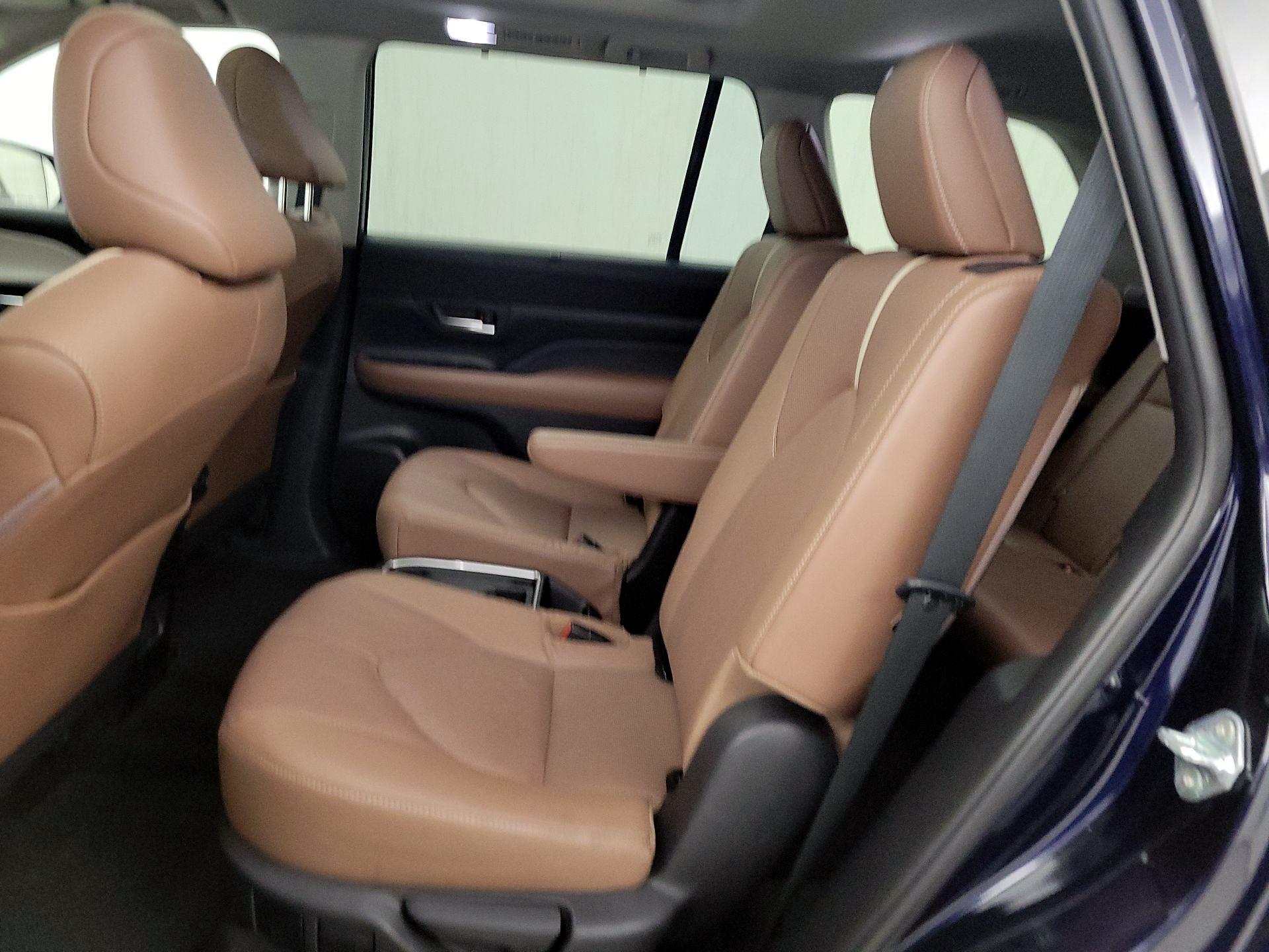 Thumbnail: 2024 Toyota Grand Highlander - 20