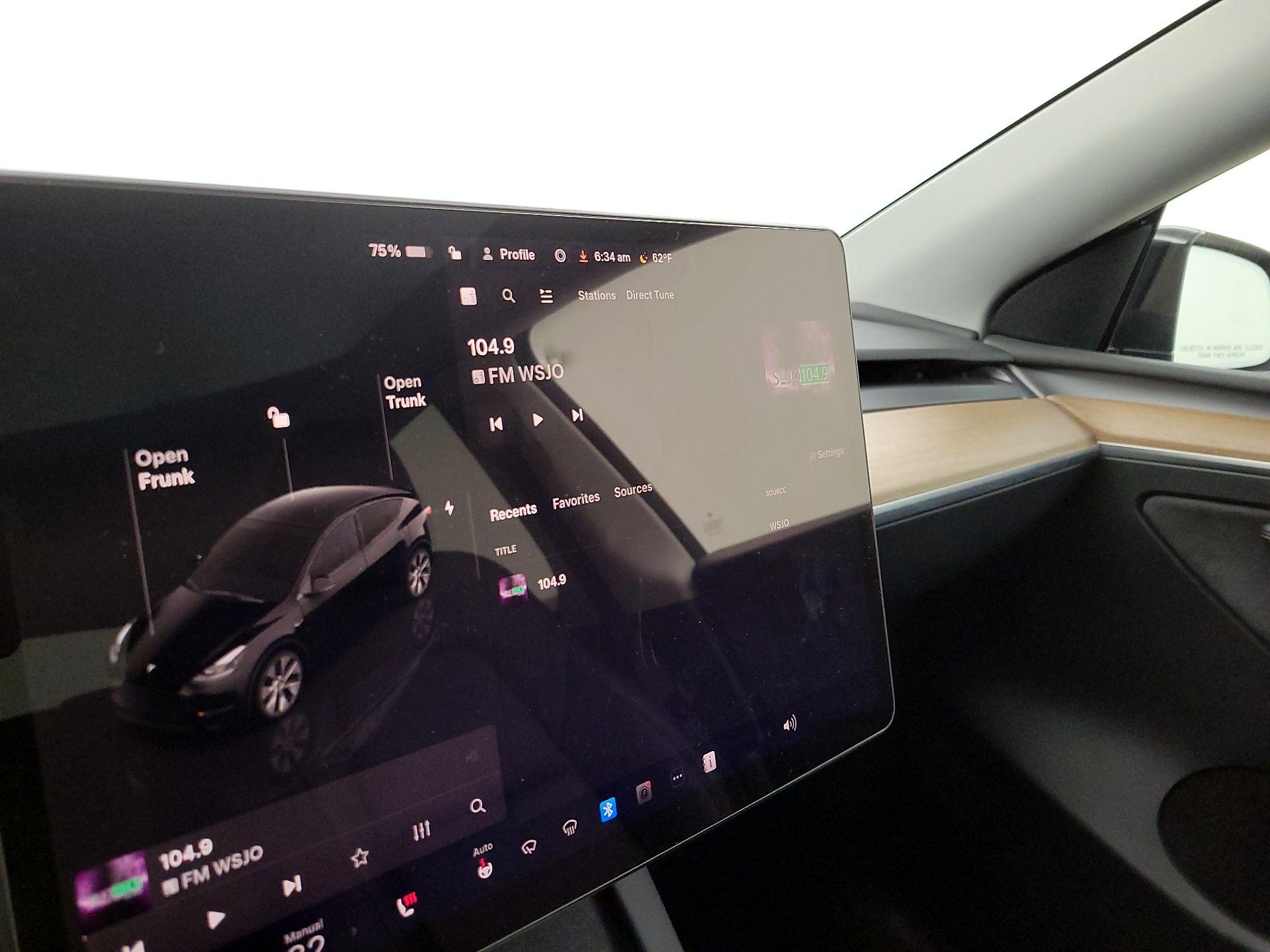 Thumbnail: 2023 Tesla Model Y - 15