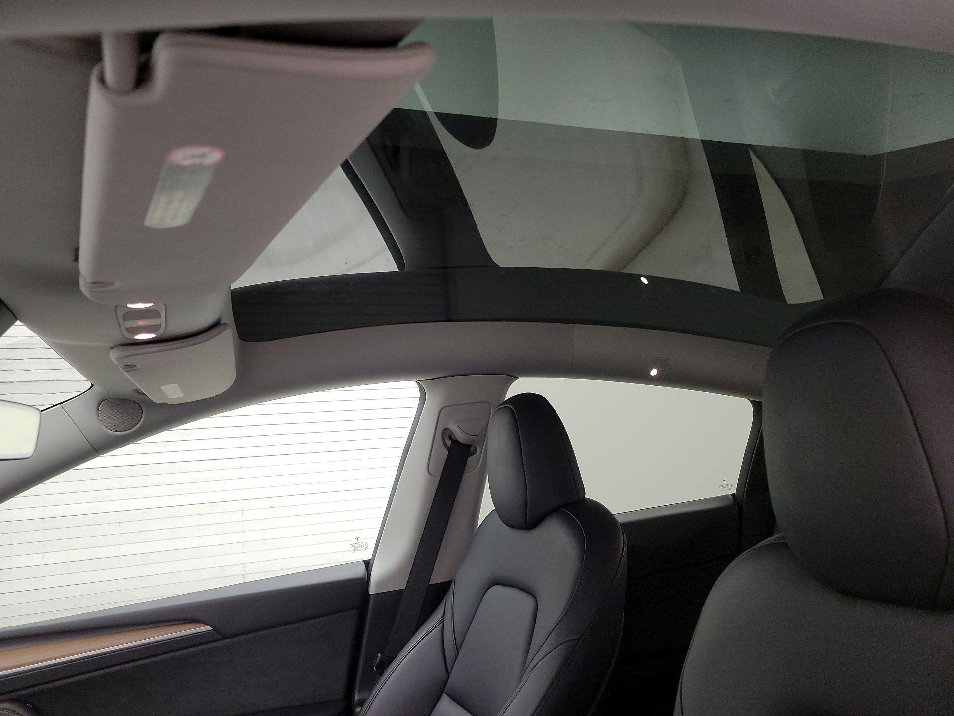 Thumbnail: 2023 Tesla Model Y - 18