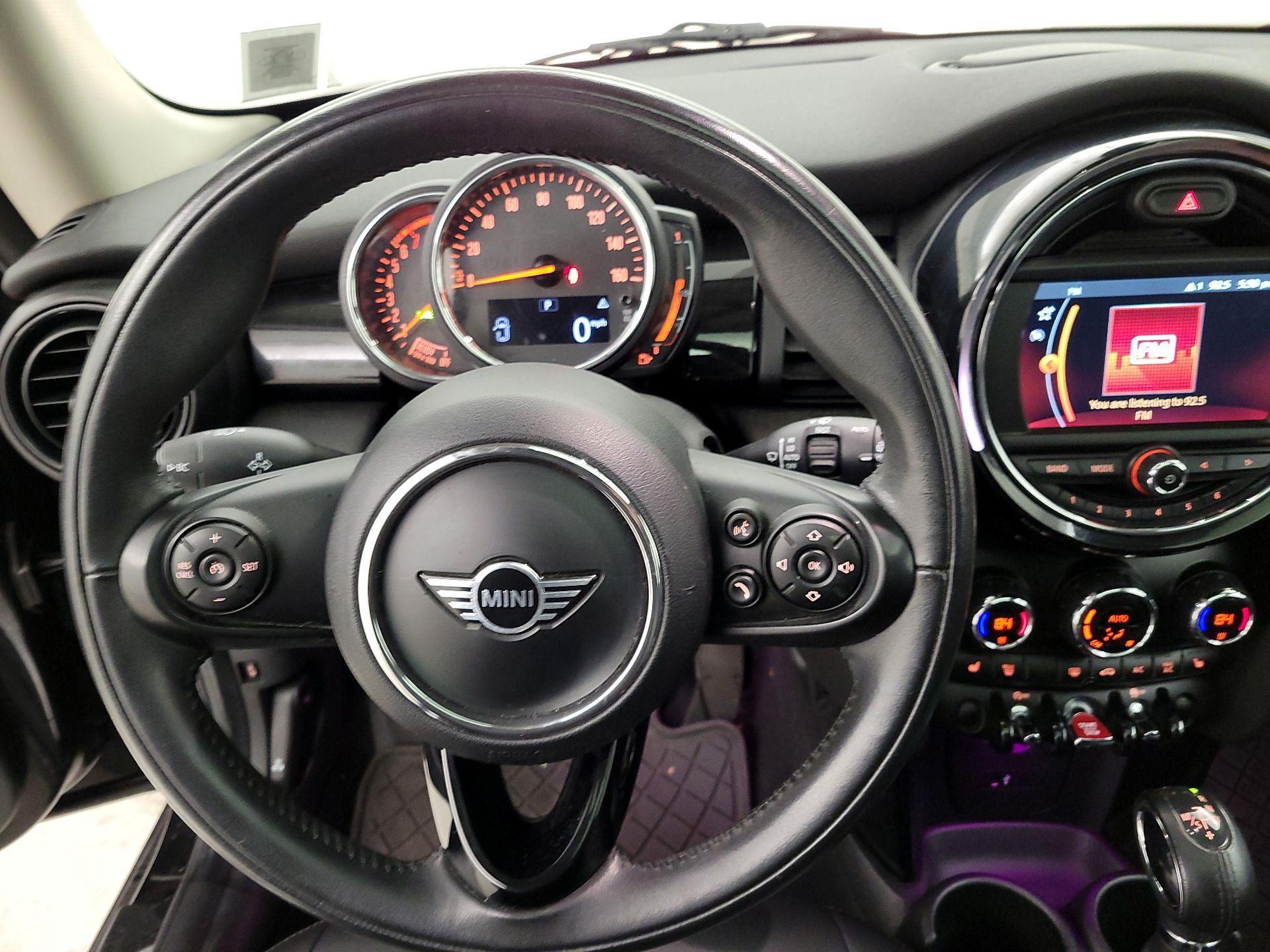 Thumbnail: 2019 MINI Cooper Hardtop - 10