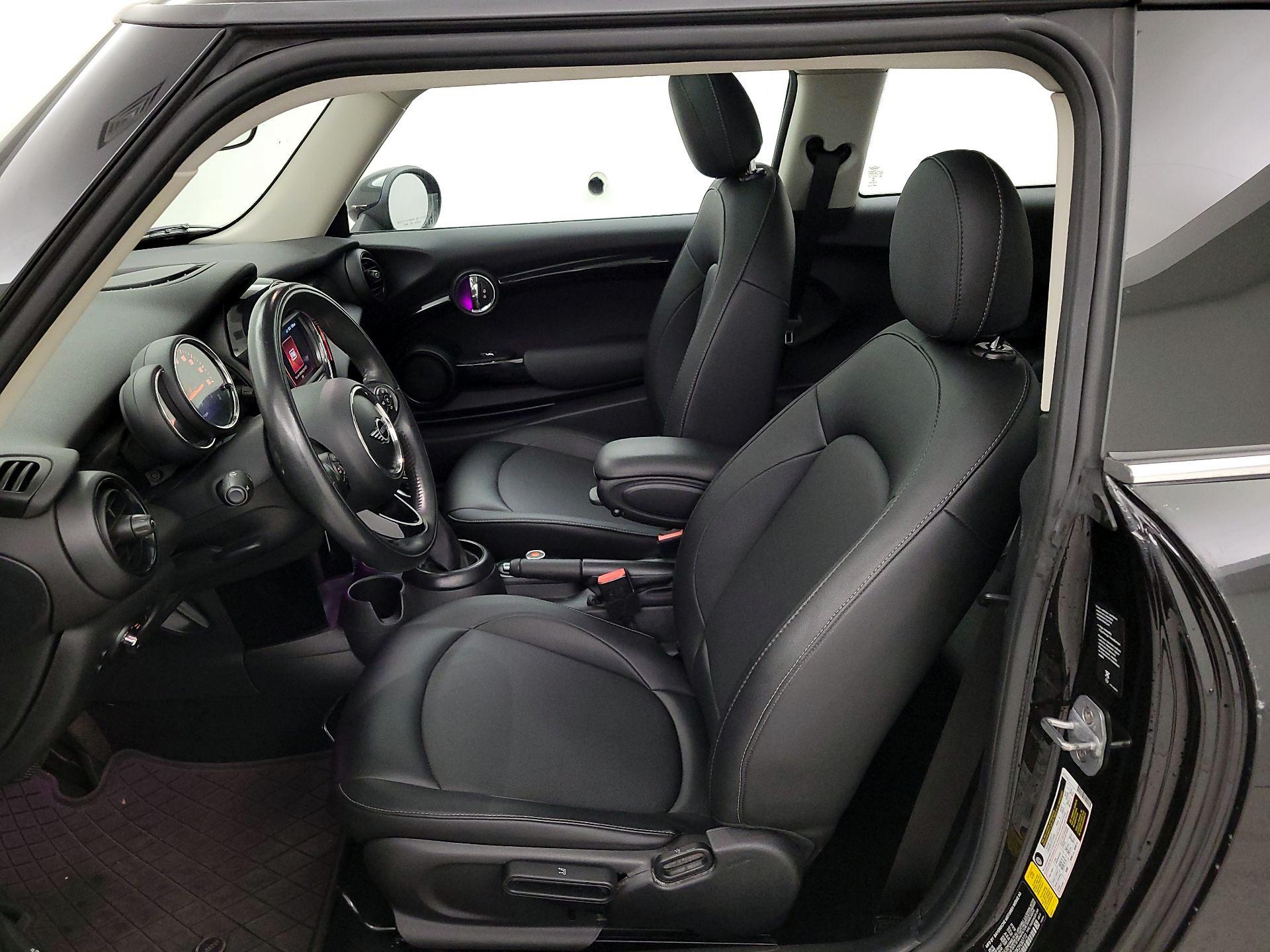 Thumbnail: 2019 MINI Cooper Hardtop - 11